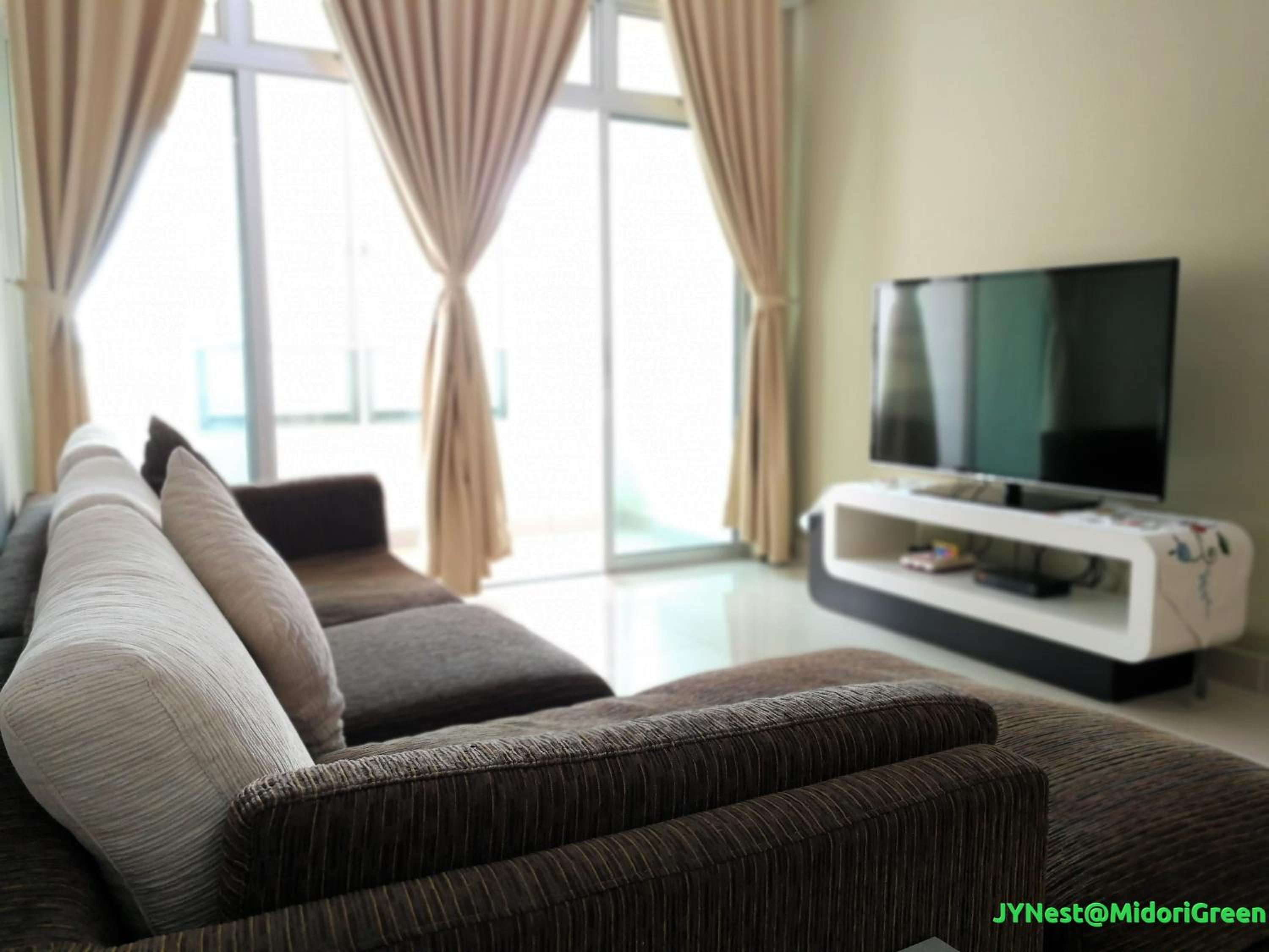 JYNest Midori Green @ Austin Heights Homestay