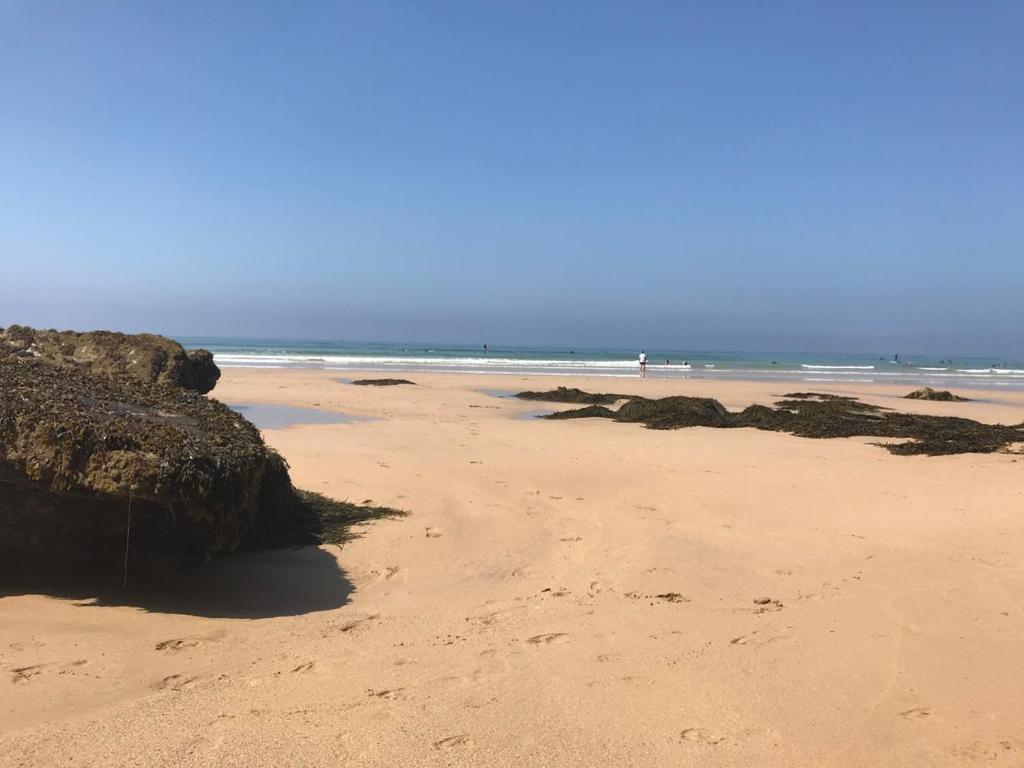 Beachy