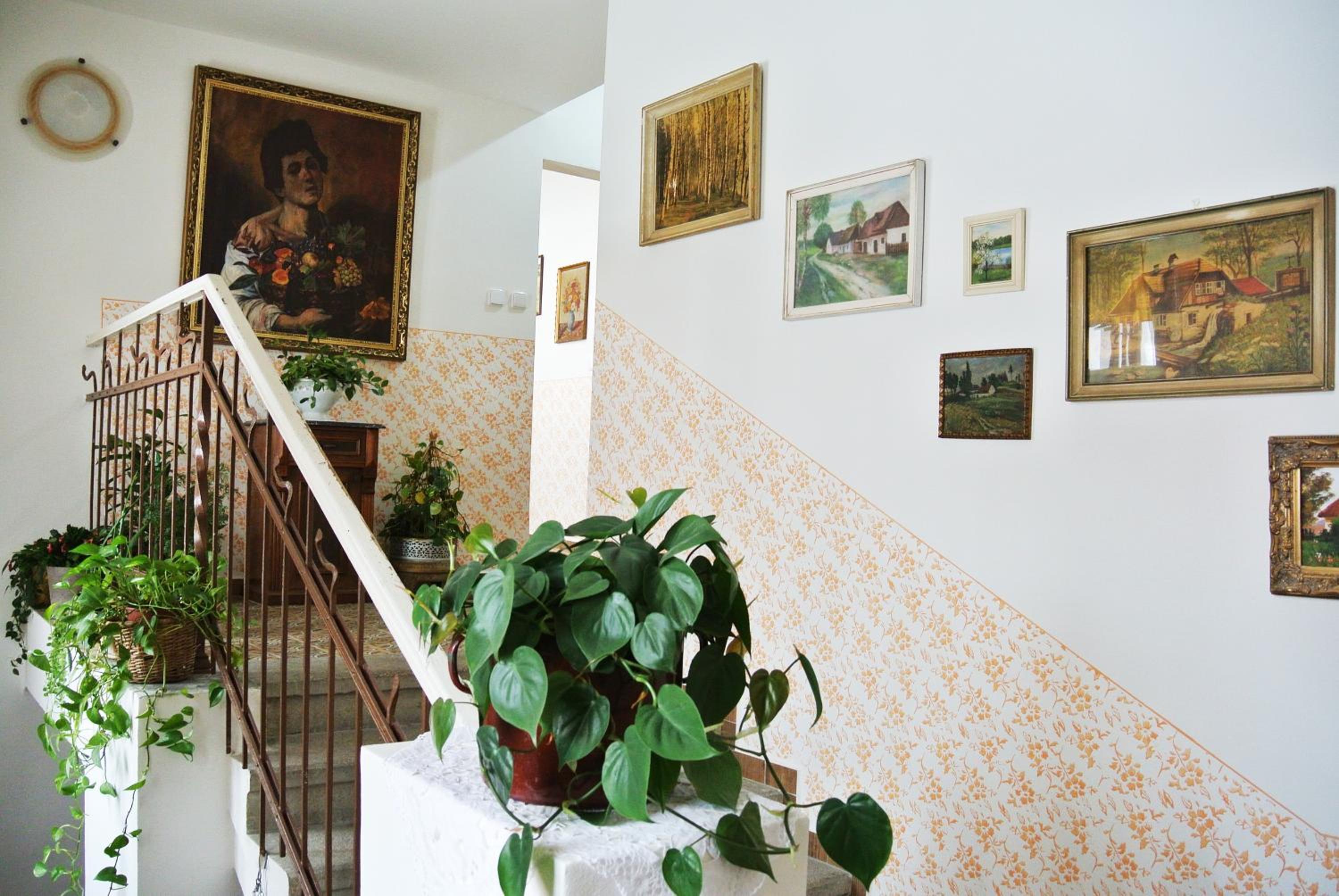 Restaurace a penzion Ubrousku prostři se