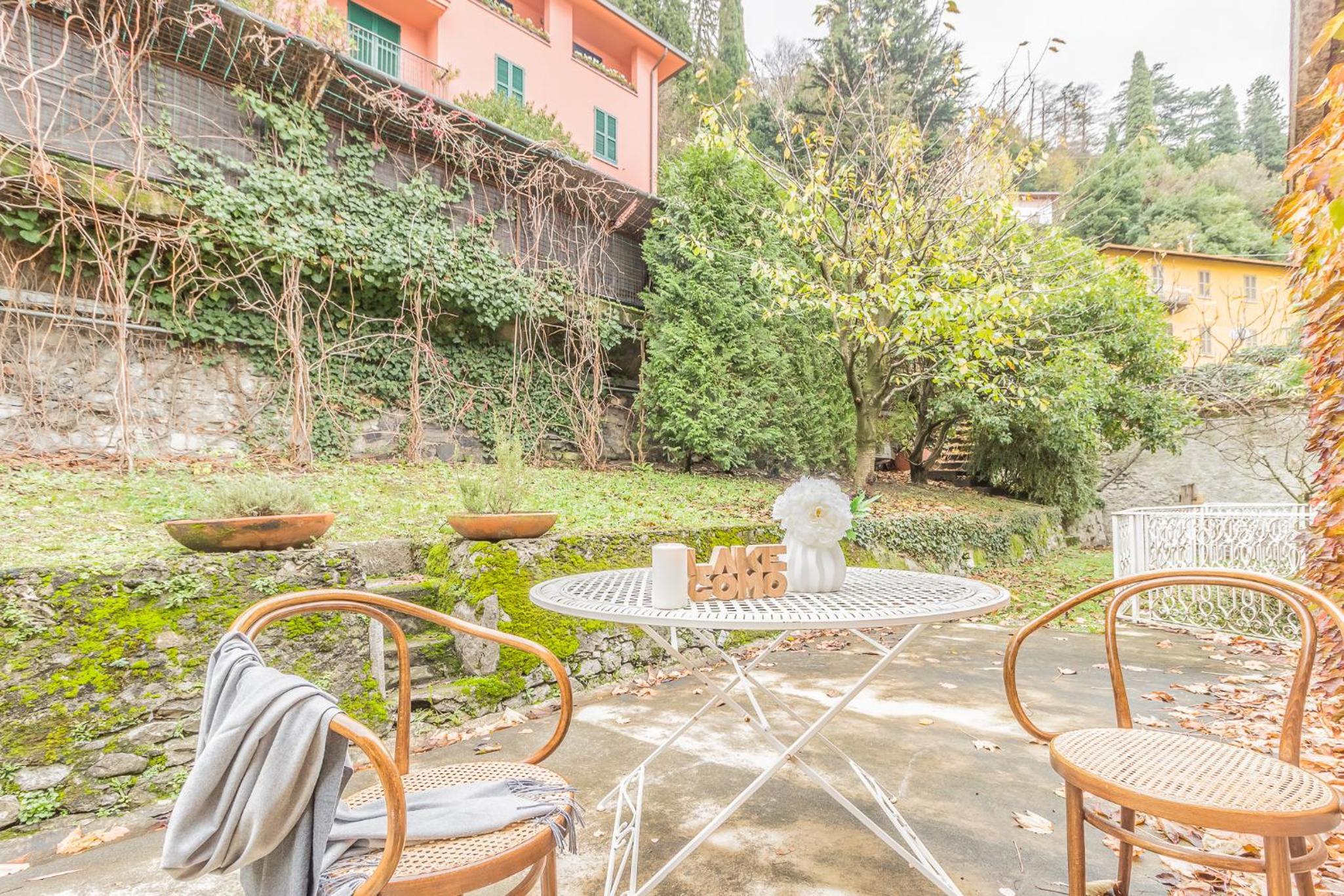 Varenna Garden Apartment view 3