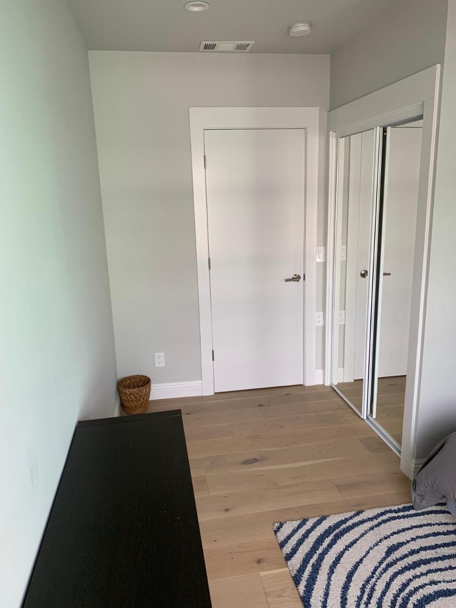 Beautiful 3 Bed 3 Bath upper house in Bernal Glen view 2