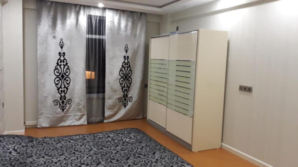 3 bedrooms Nizami Street 11
