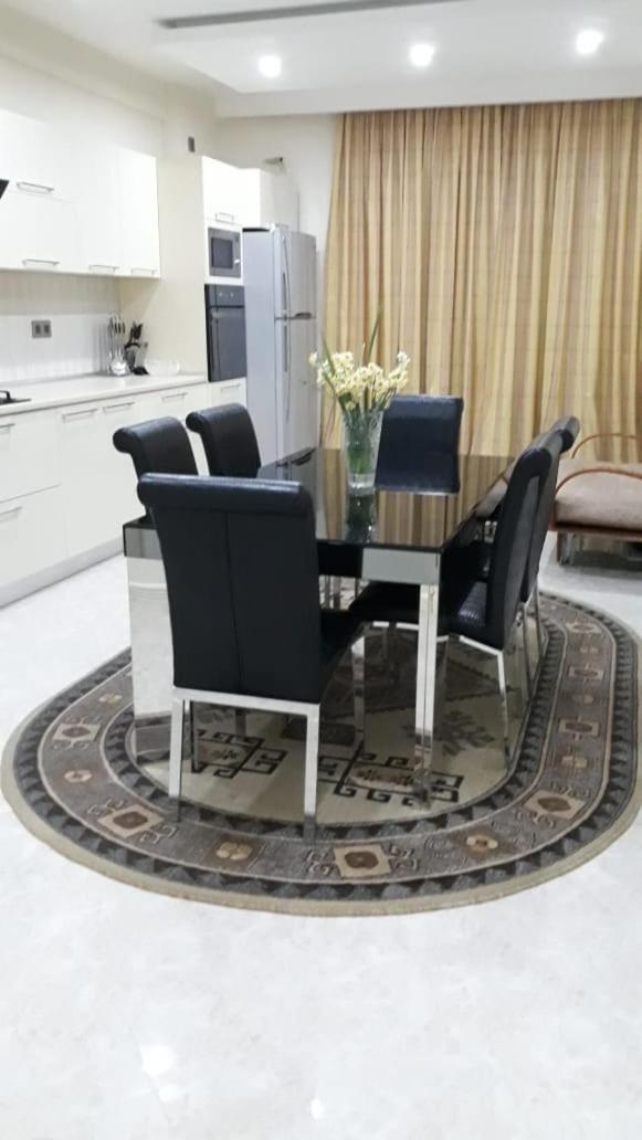 3 bedrooms Nizami Street 11