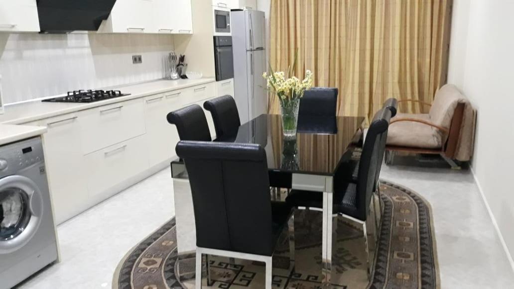3 bedrooms Nizami Street 11