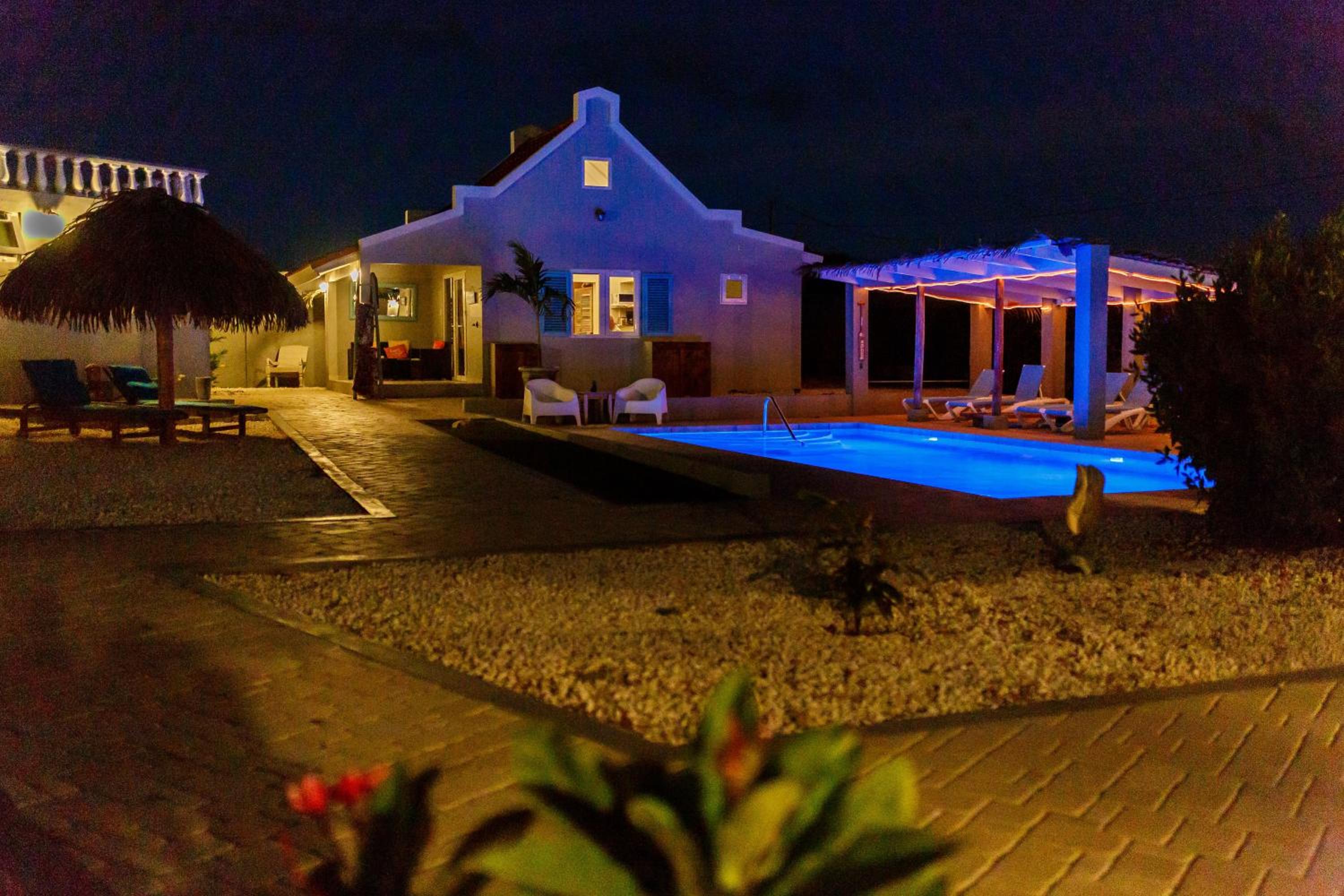 Aruba Boutique Apartments - Adults Only