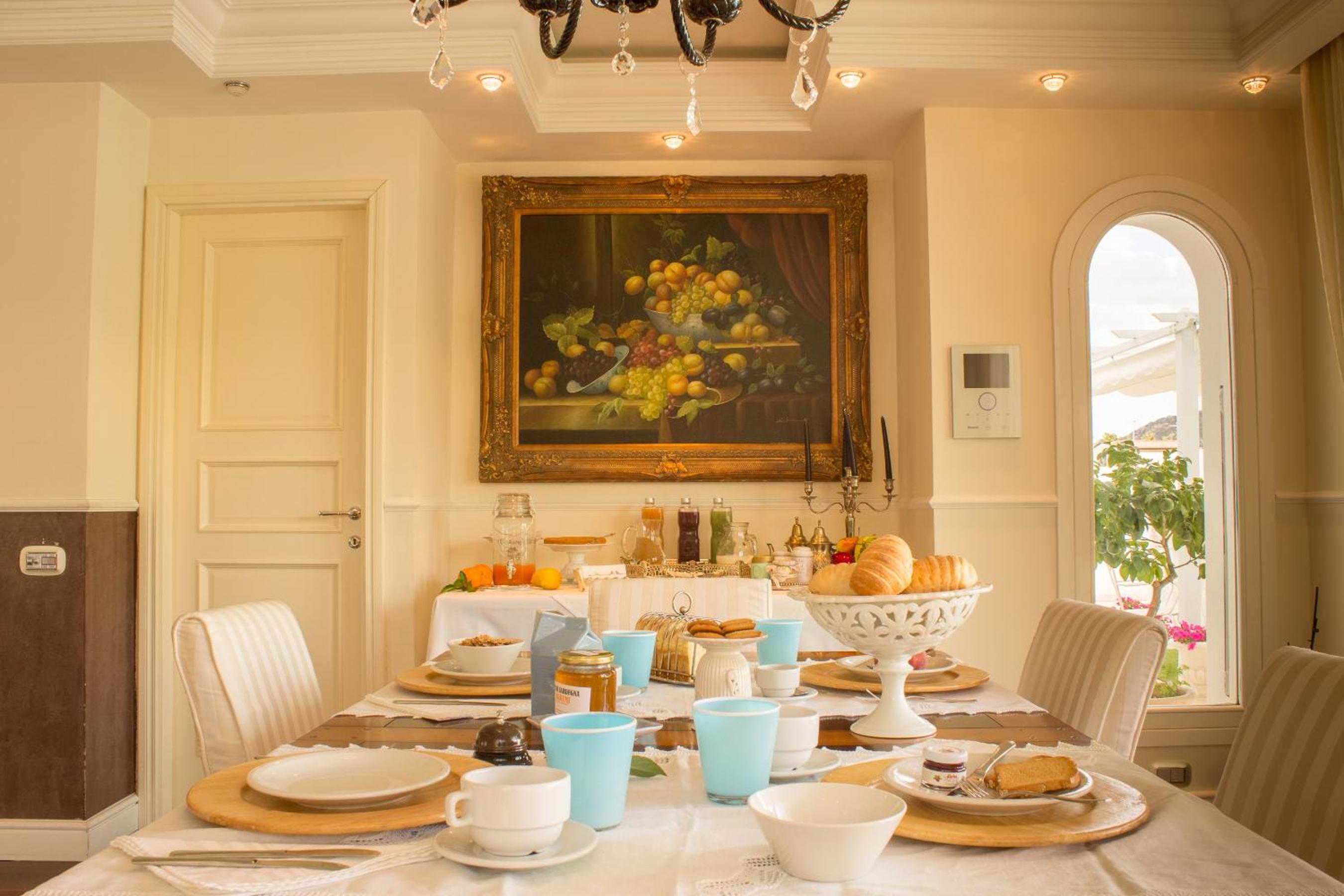White House Luxury Hospitality