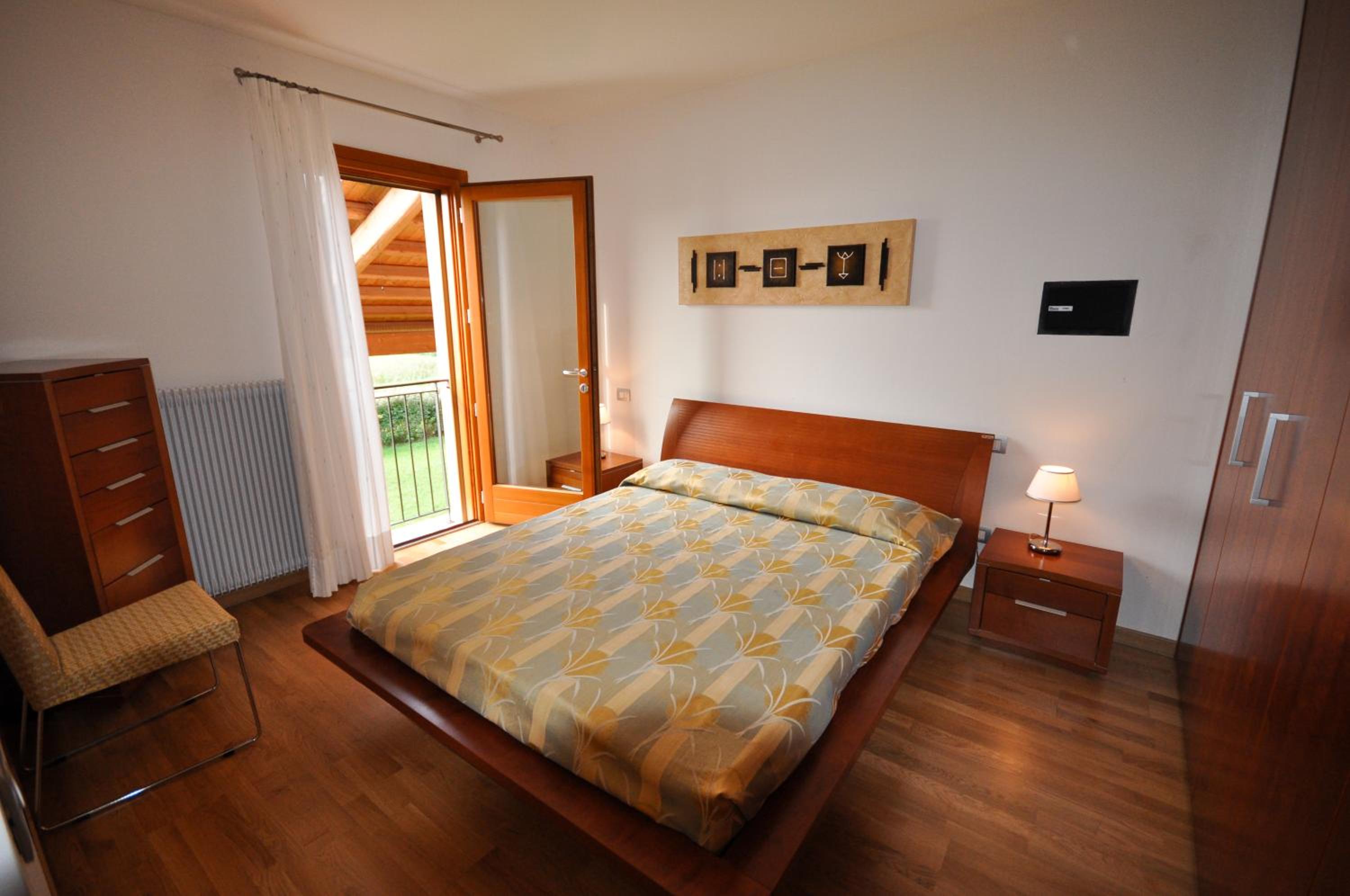 Casa Miniscalchi view 4