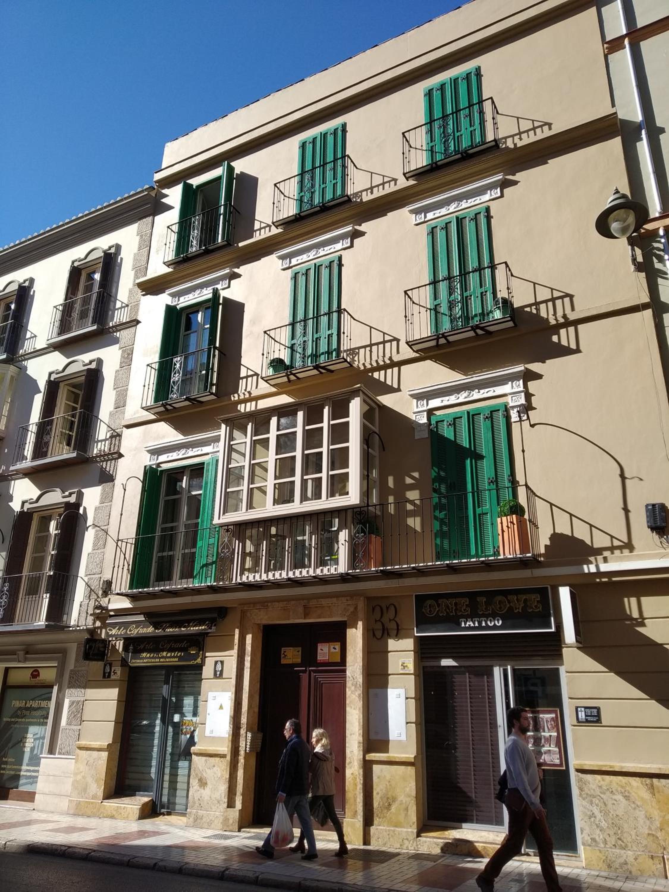 Carreteria Pool ApartamentosMalagaManagement
