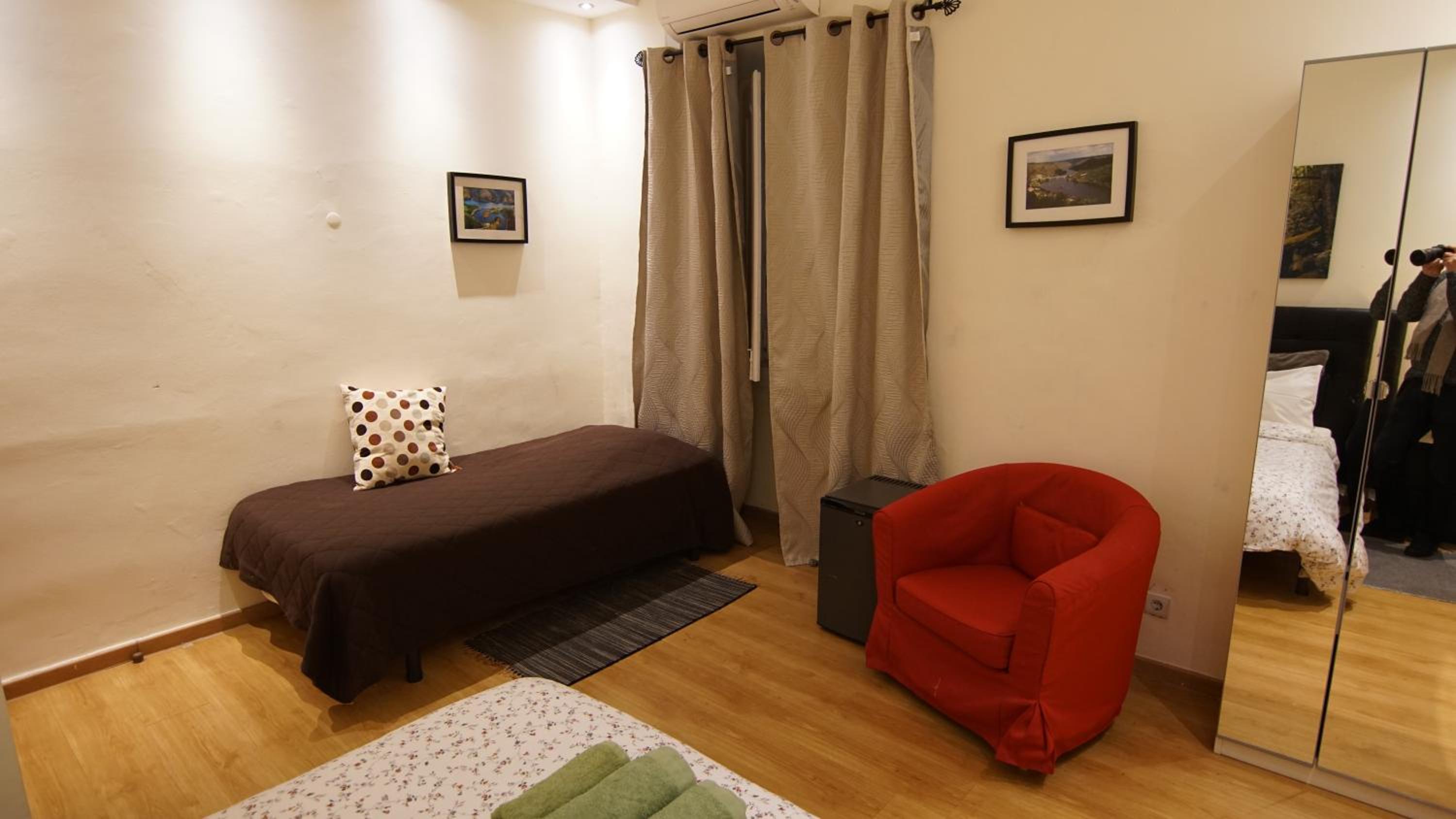 Cozy Apartment In Center view 5