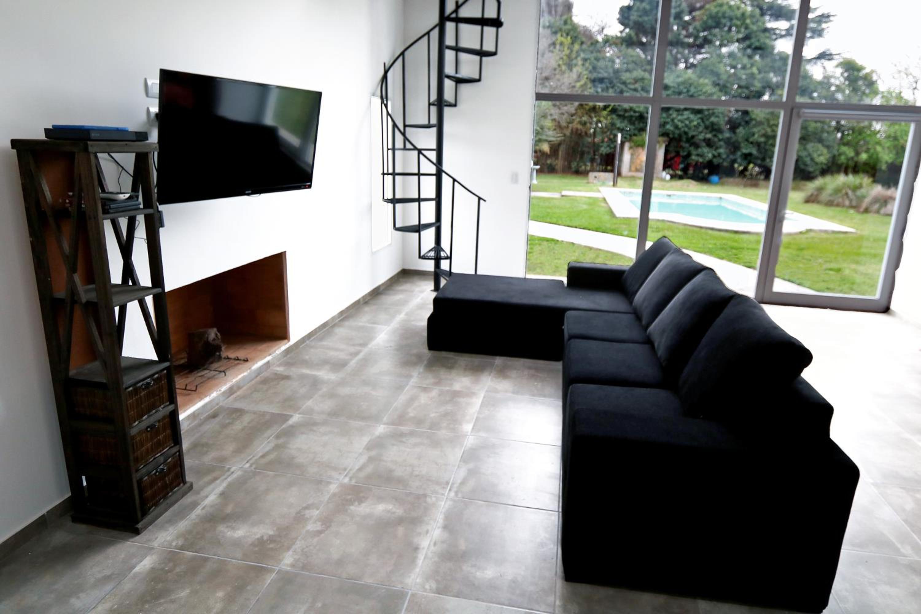 Hermosa Casa con Pileta Roldán Funes Rosario