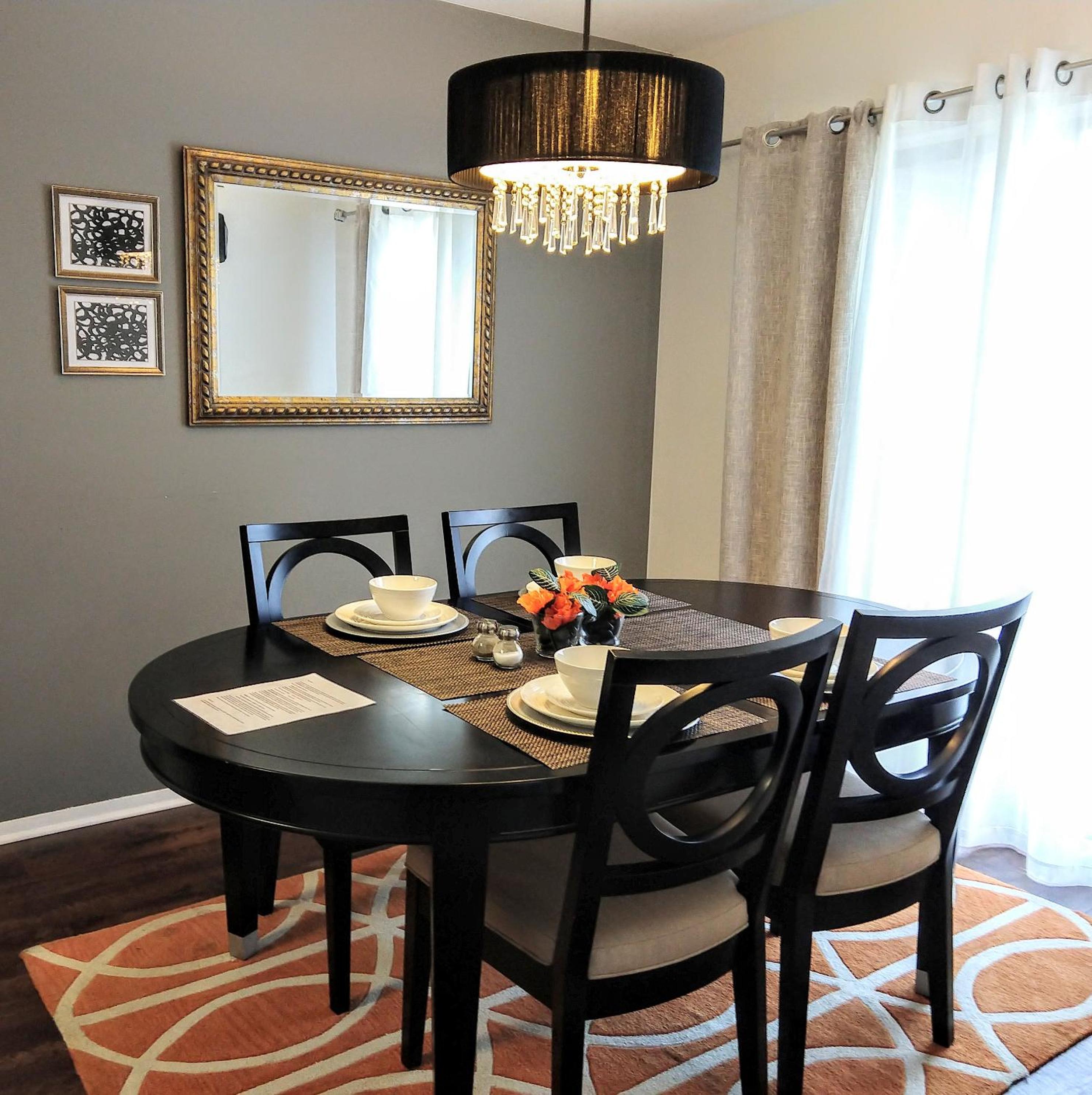 Exclusive Townhome - Central Raleigh Location view 4