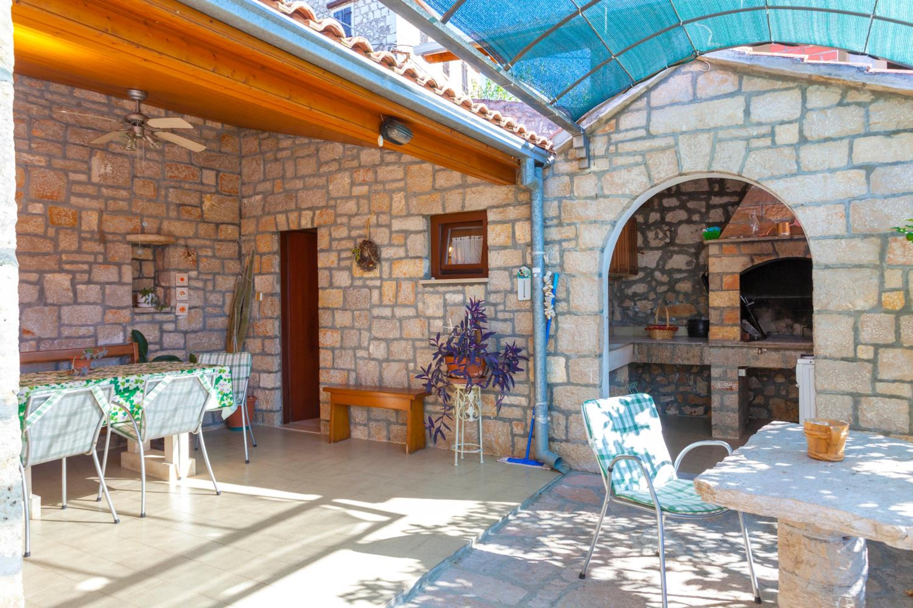 Holiday Home Mary full privacy view 4