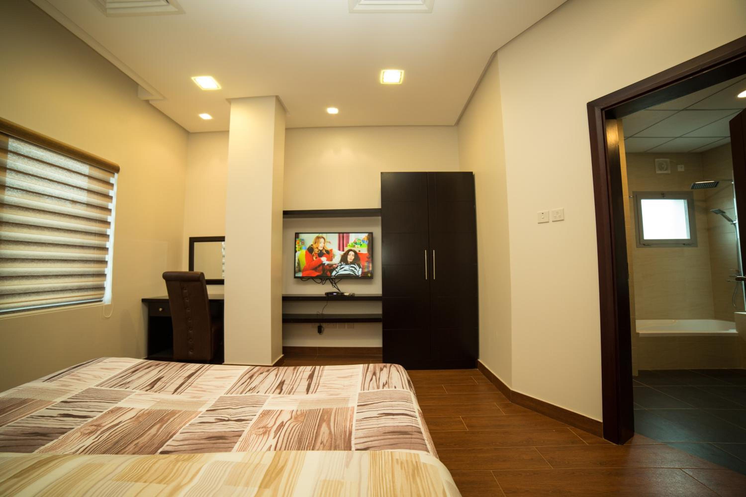 Golden Rose Luxury Suites (Royal Executive)