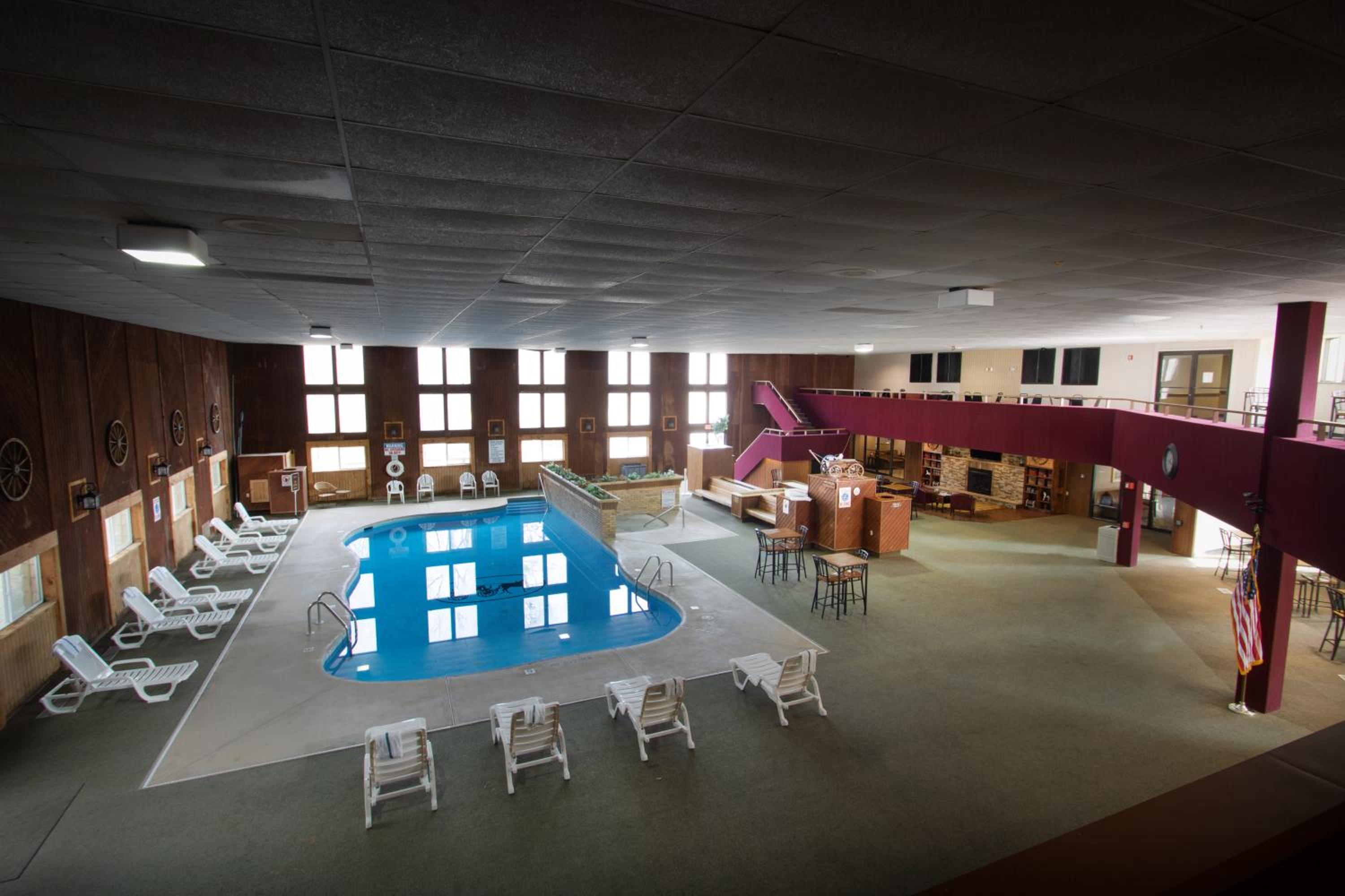 Carriage House Country Club