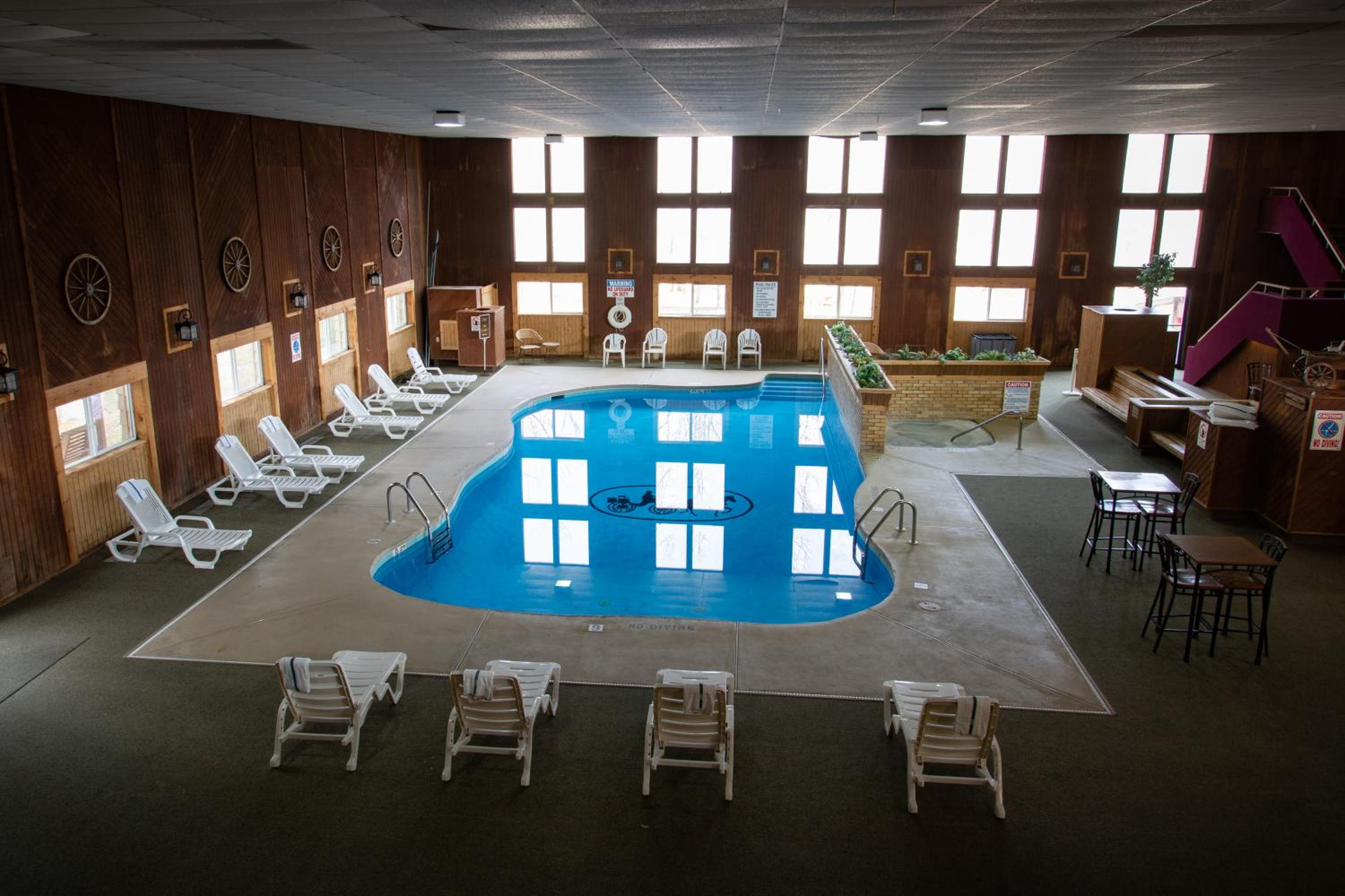 Carriage House Country Club