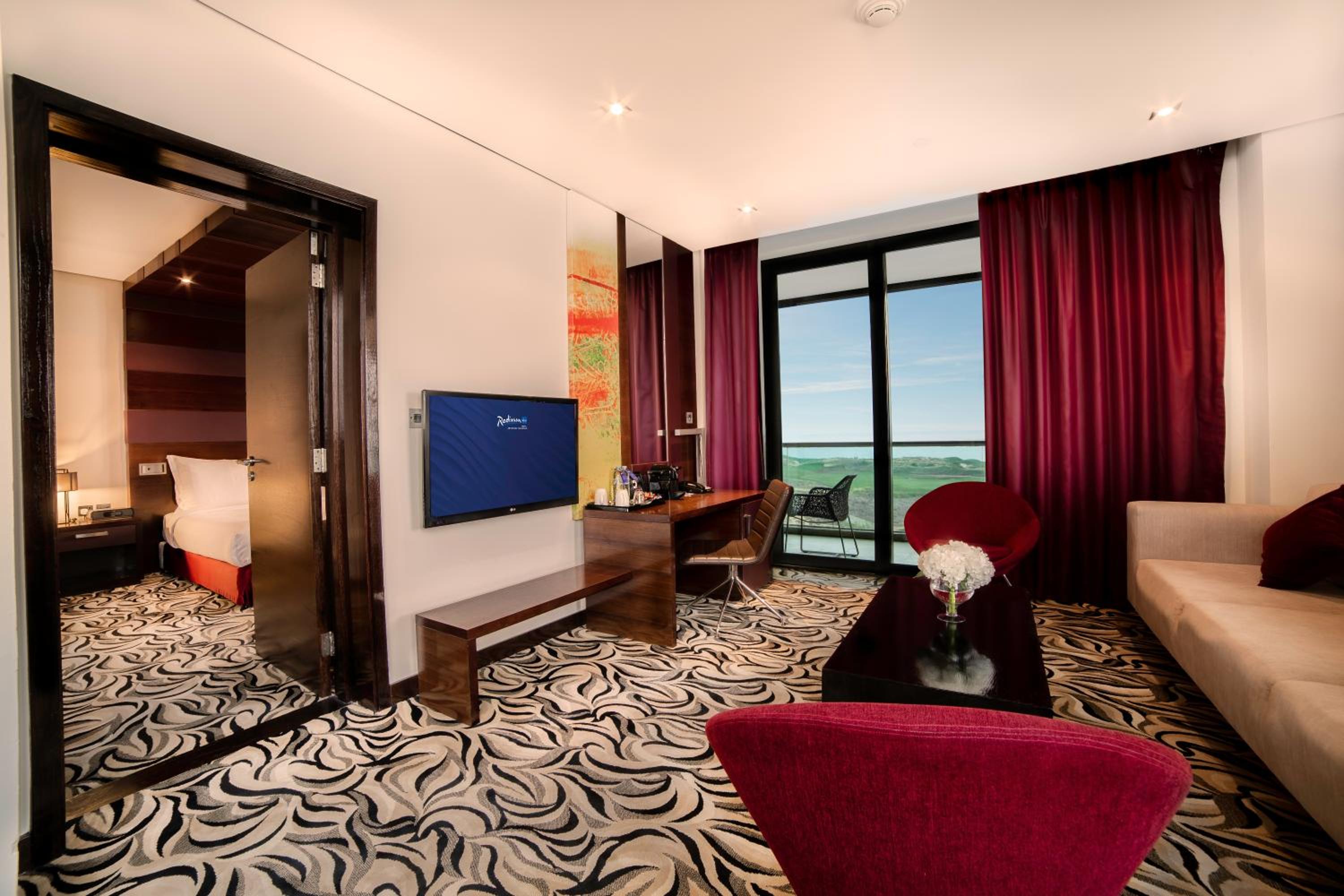 Yas Plaza Mangroves by IHG