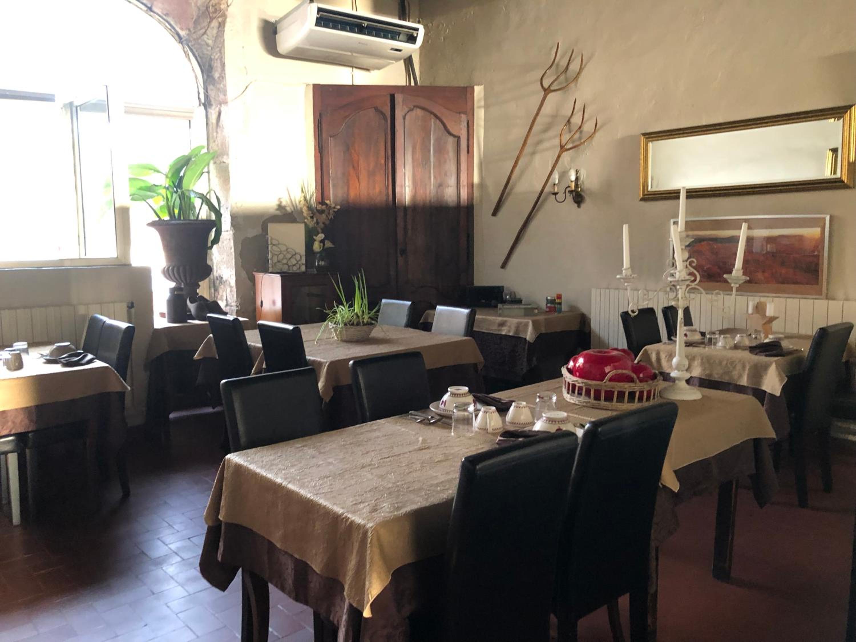 restaurant
