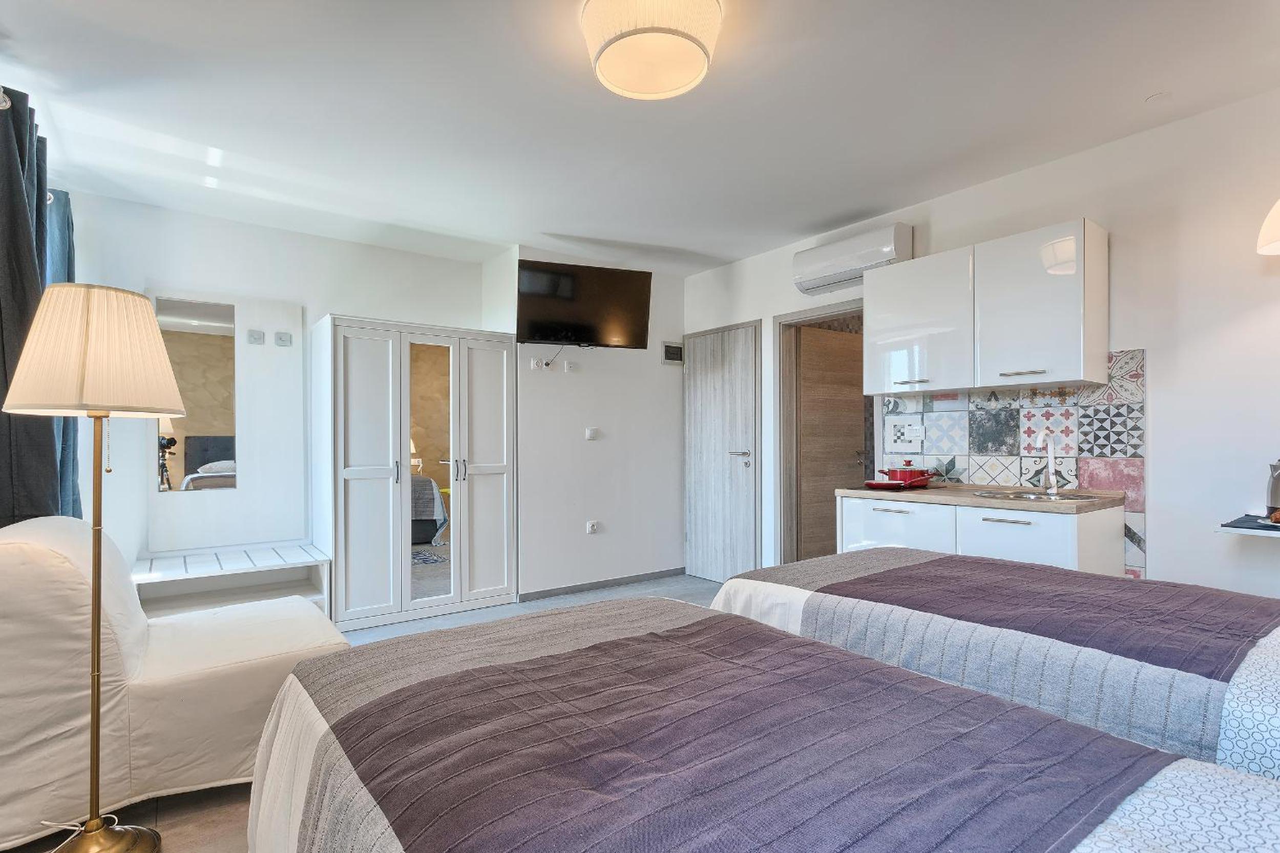 Luxury flats in city centre view 5
