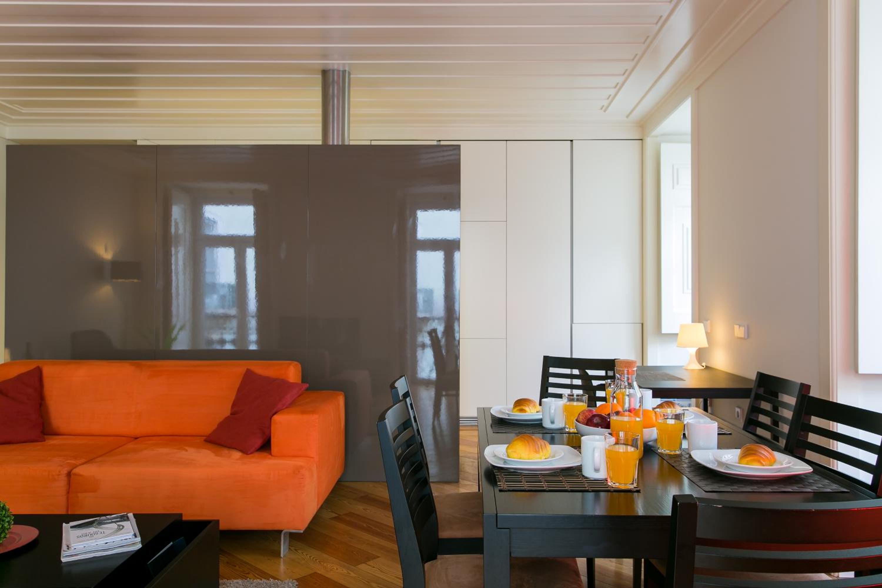 GuestReady - Sleek flat near Santa Justa Lift view 3