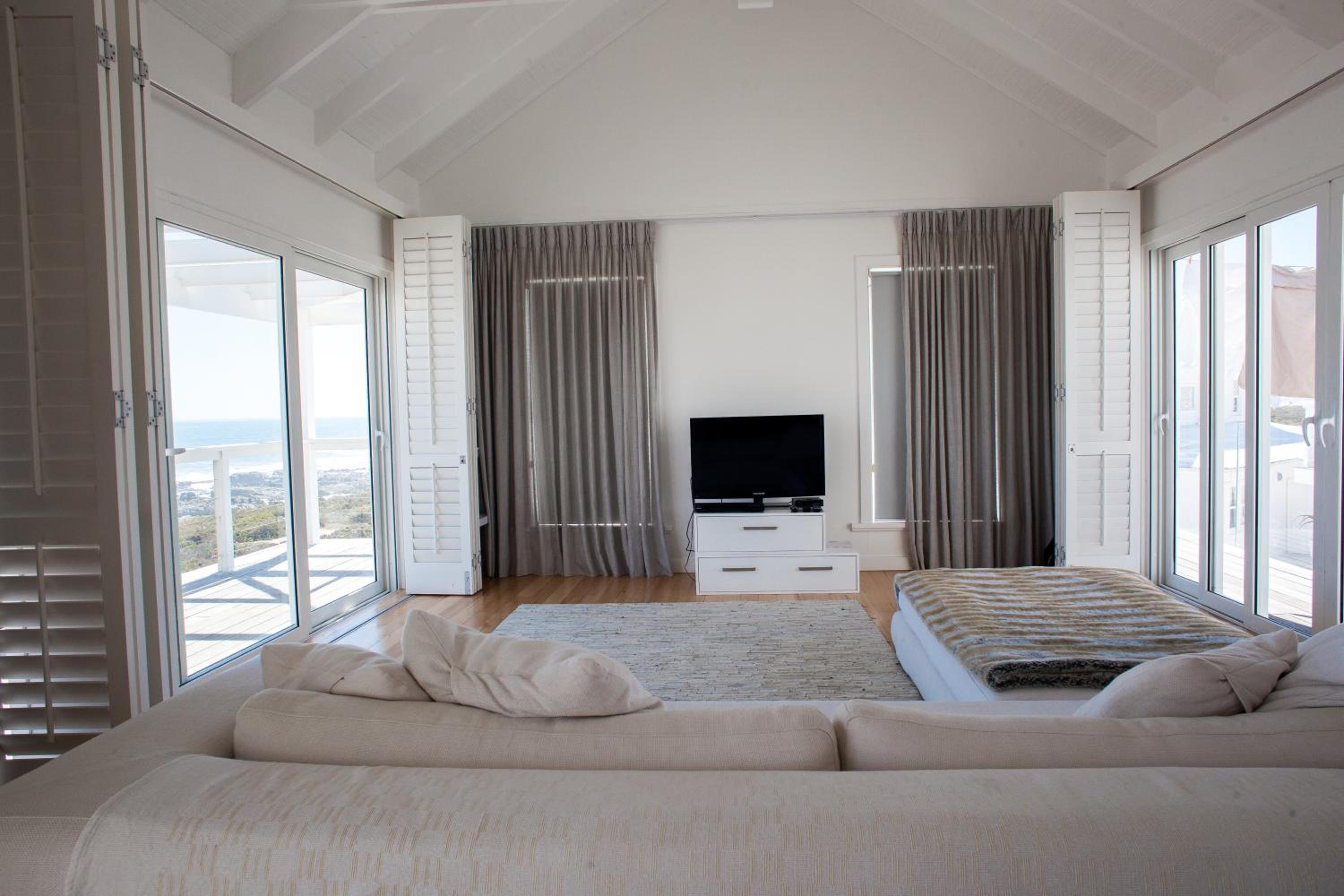 White Sands Beach Villa