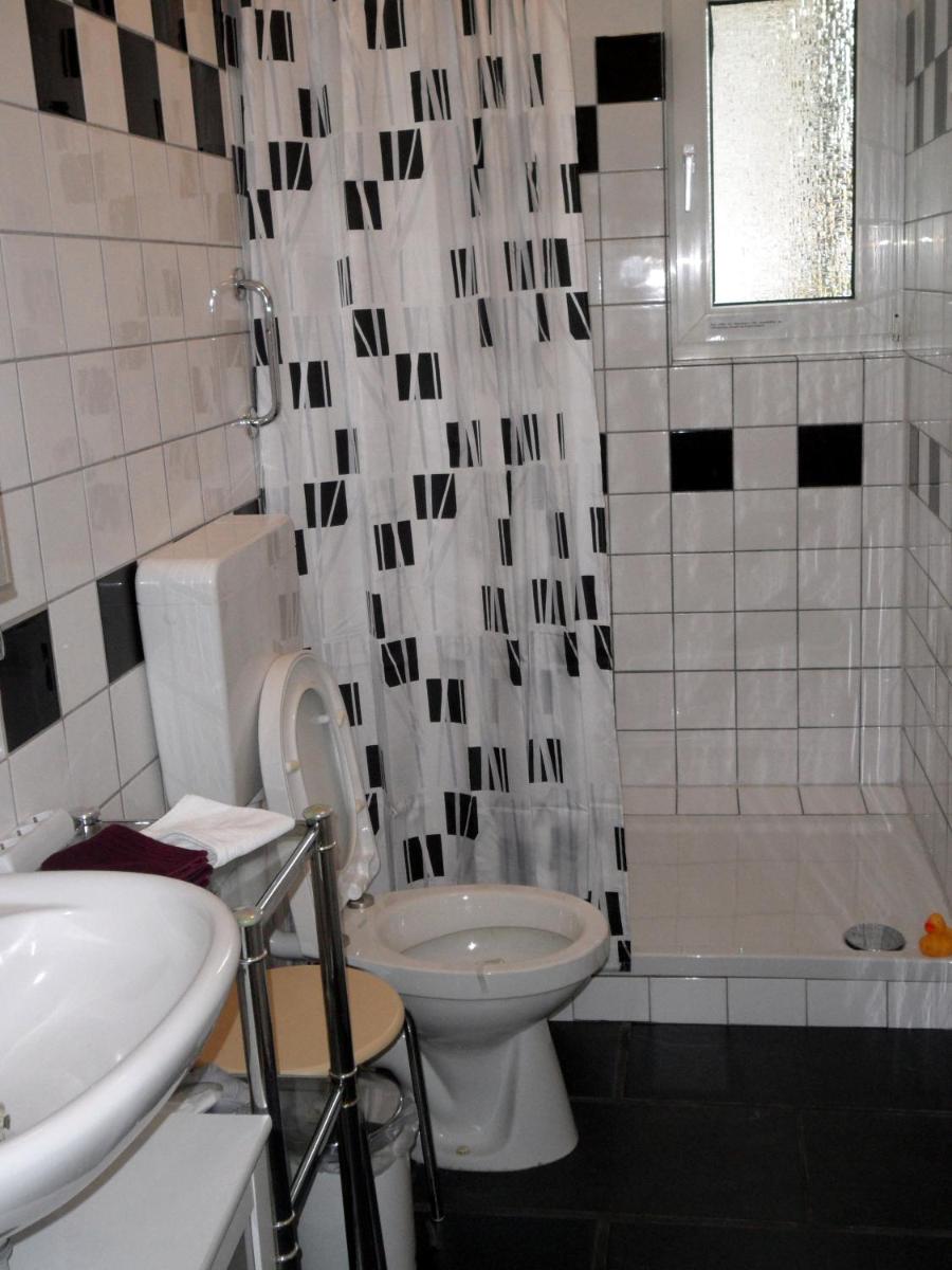 Photo 44