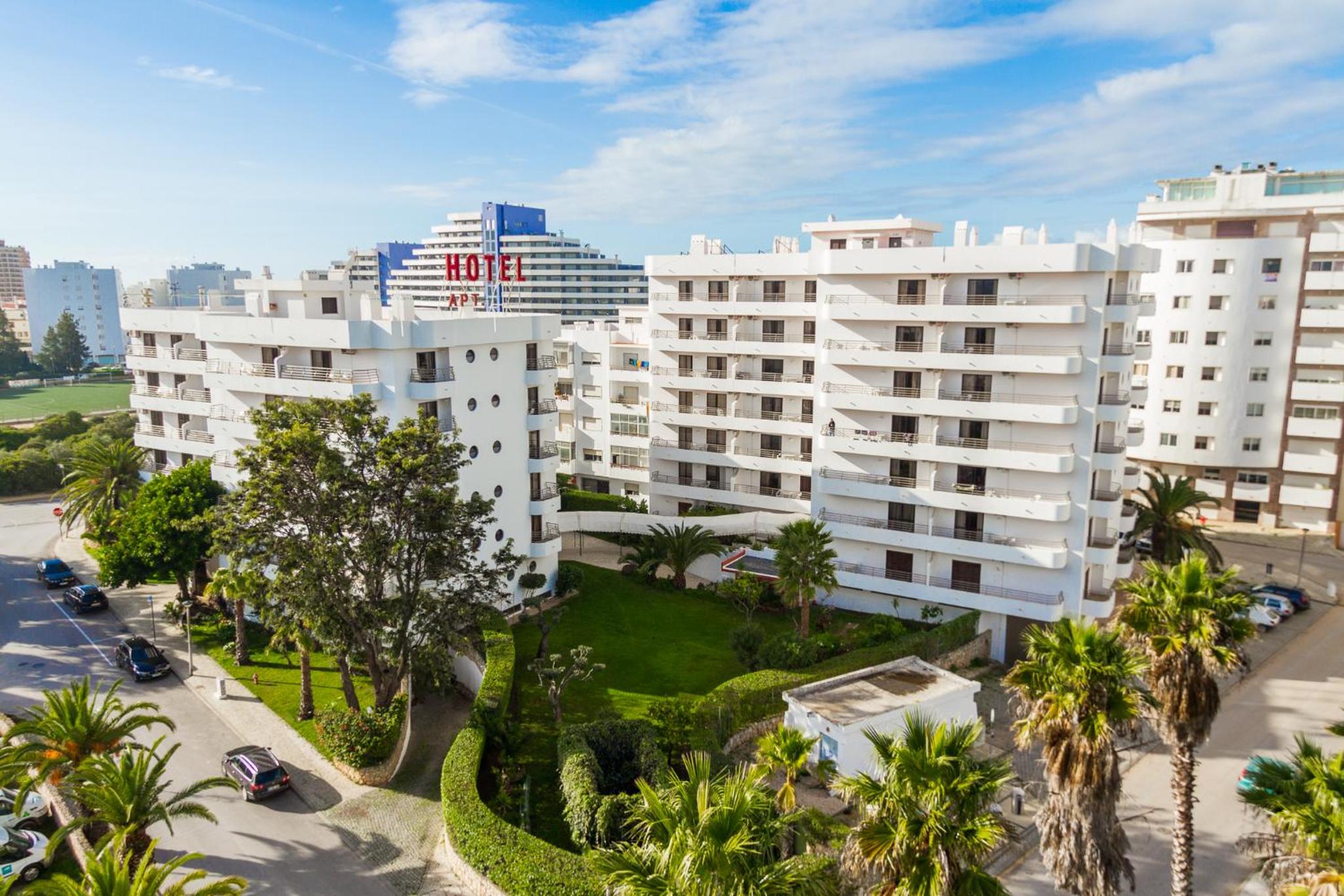 Hotel Mirachoro Praia da Rocha - Image 1