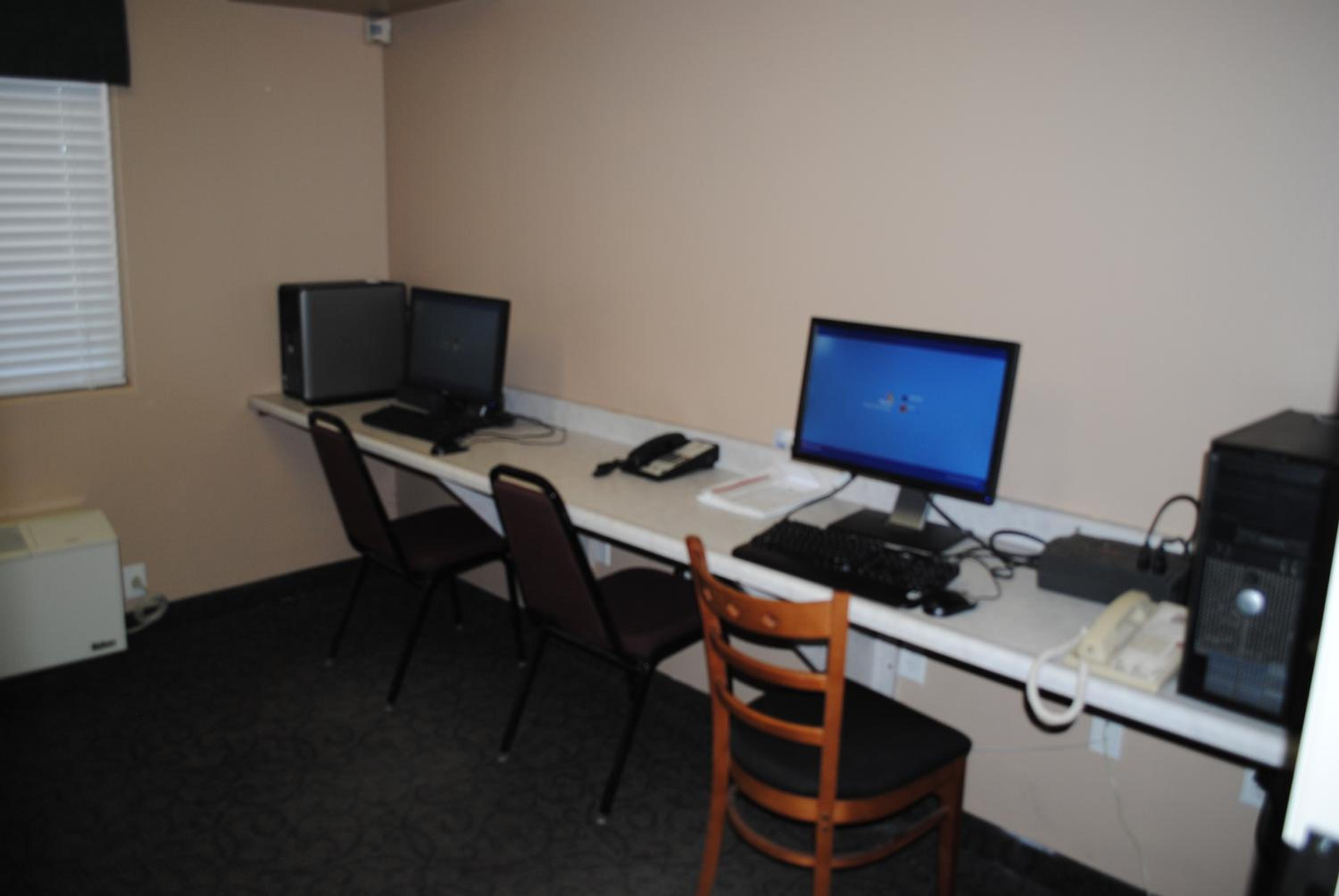 Travelodge by Wyndham Milford - Property Image 9
