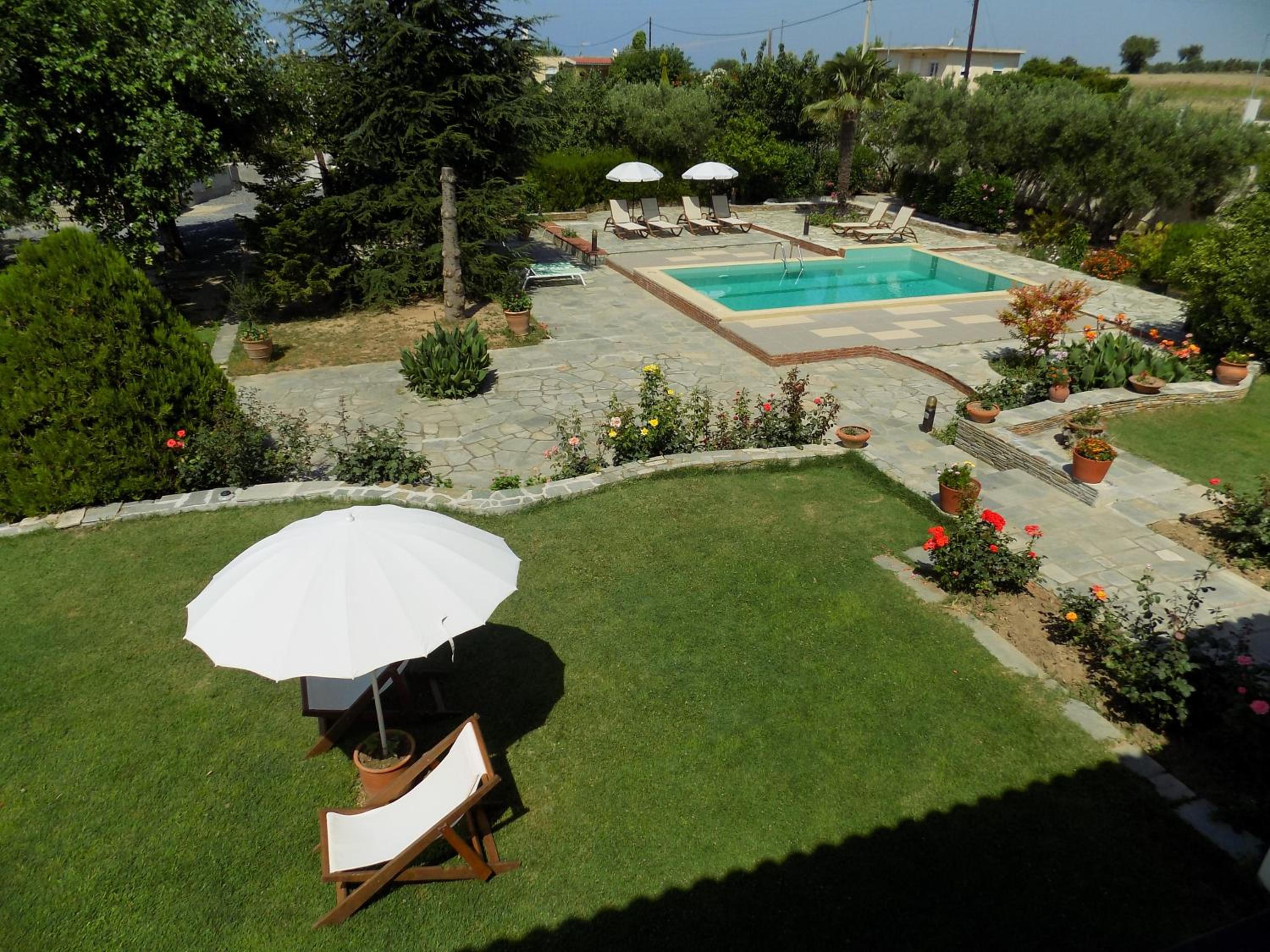 Photo 13