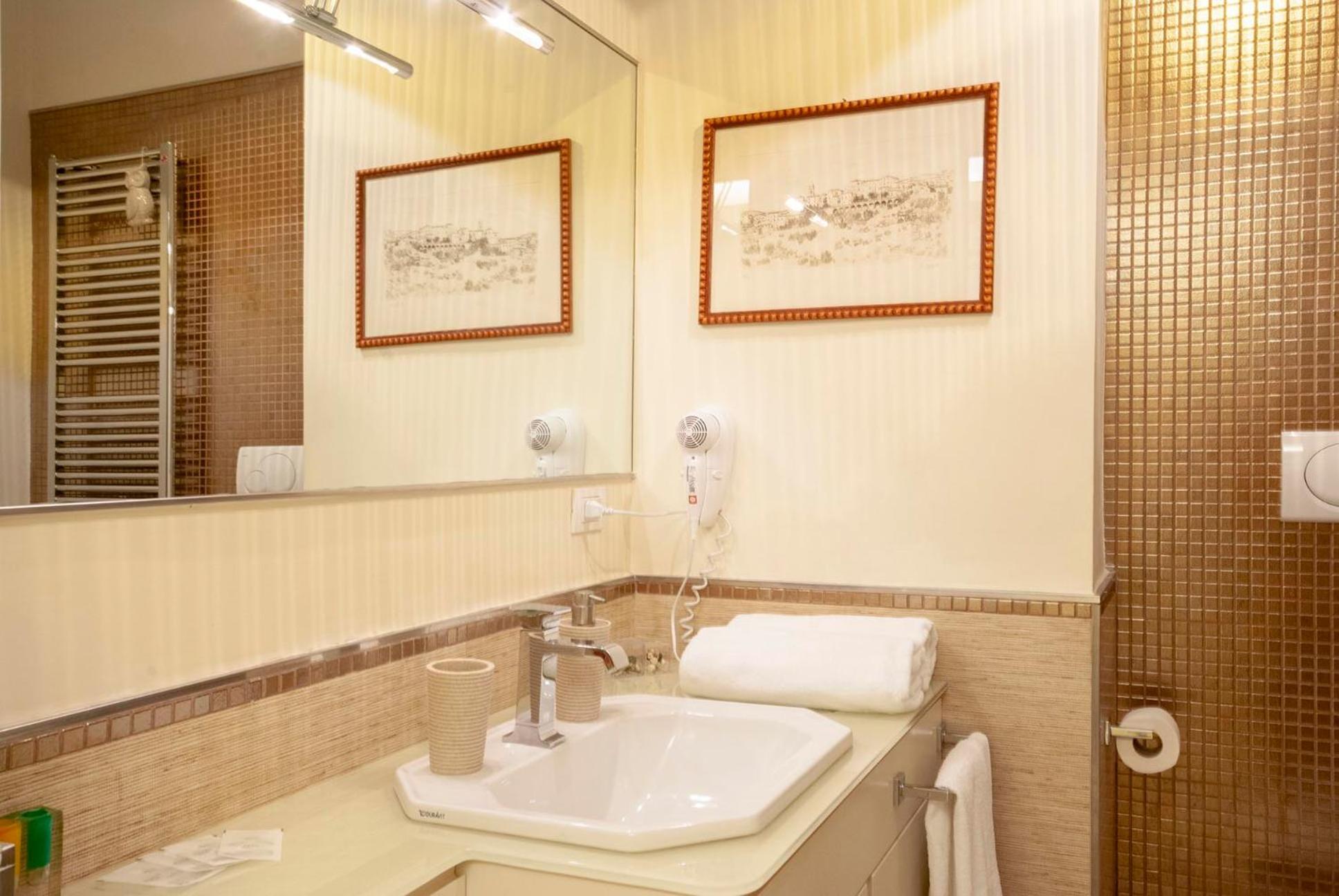 Bea Suites Luxury Rooms