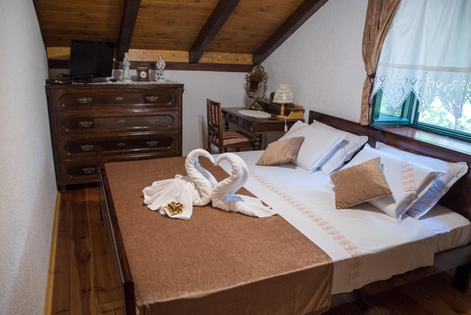 Holiday Home Zavala view 4