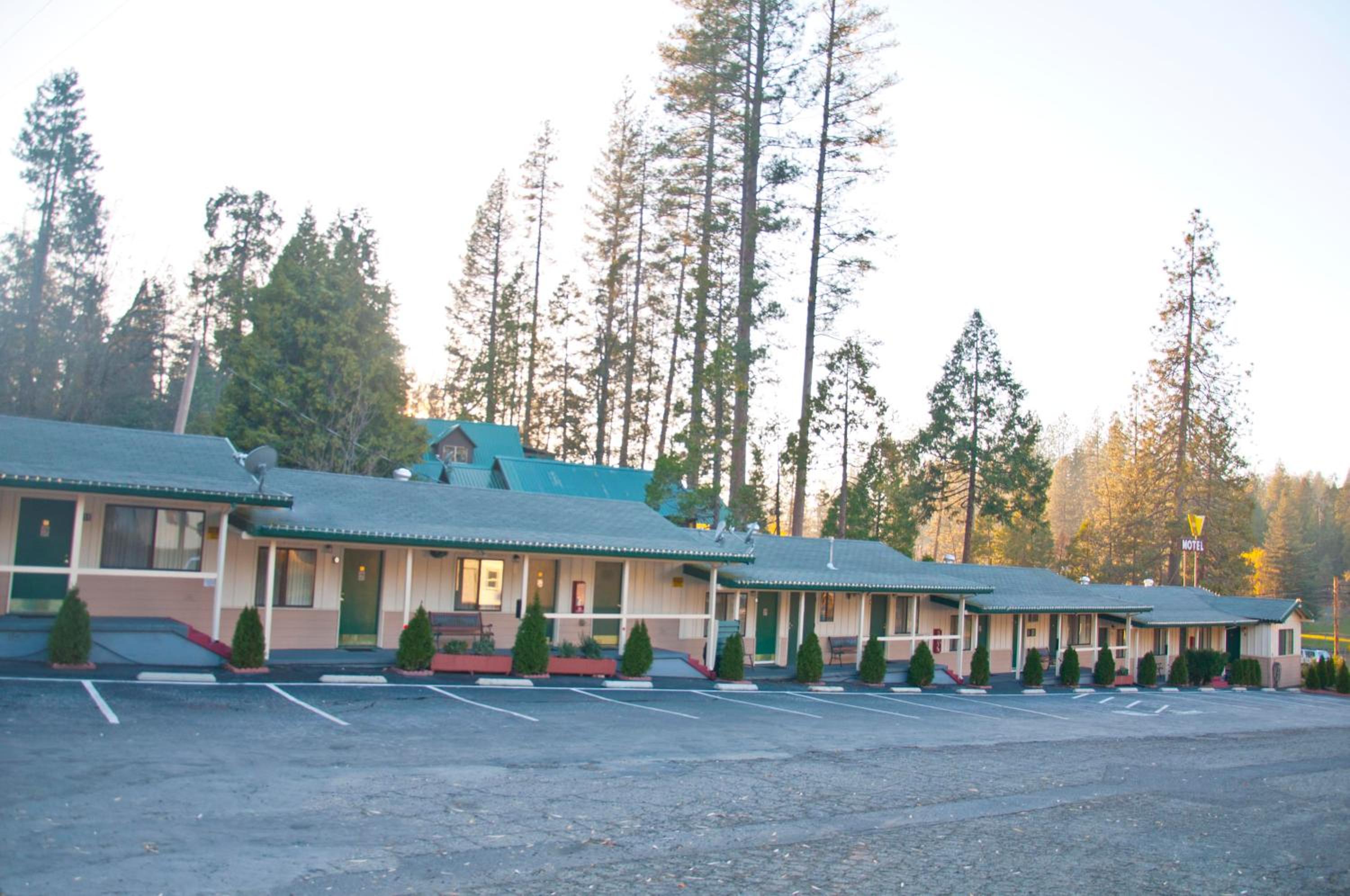 El Dorado Motel view 3
