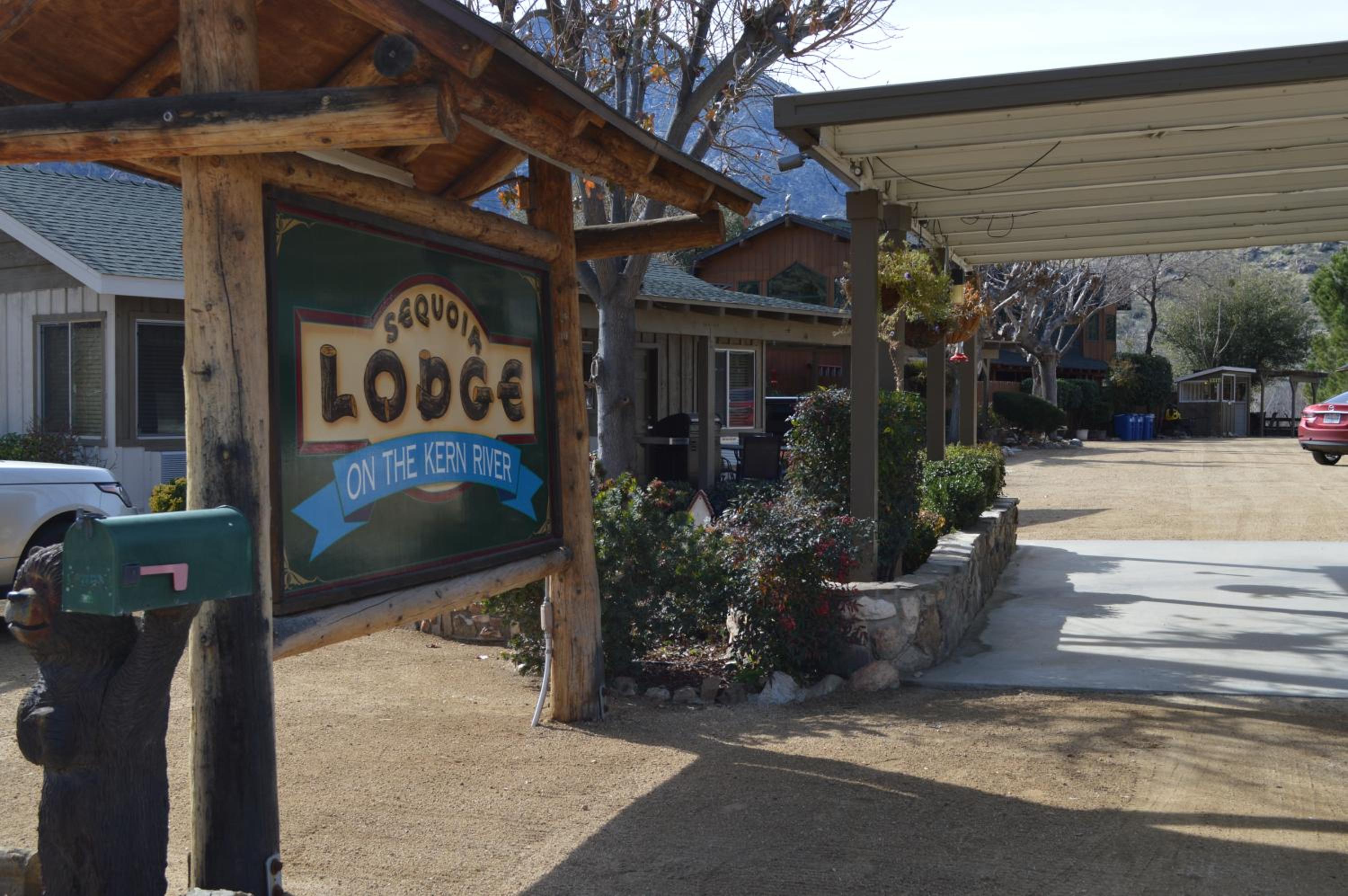 Sequoia Lodge
