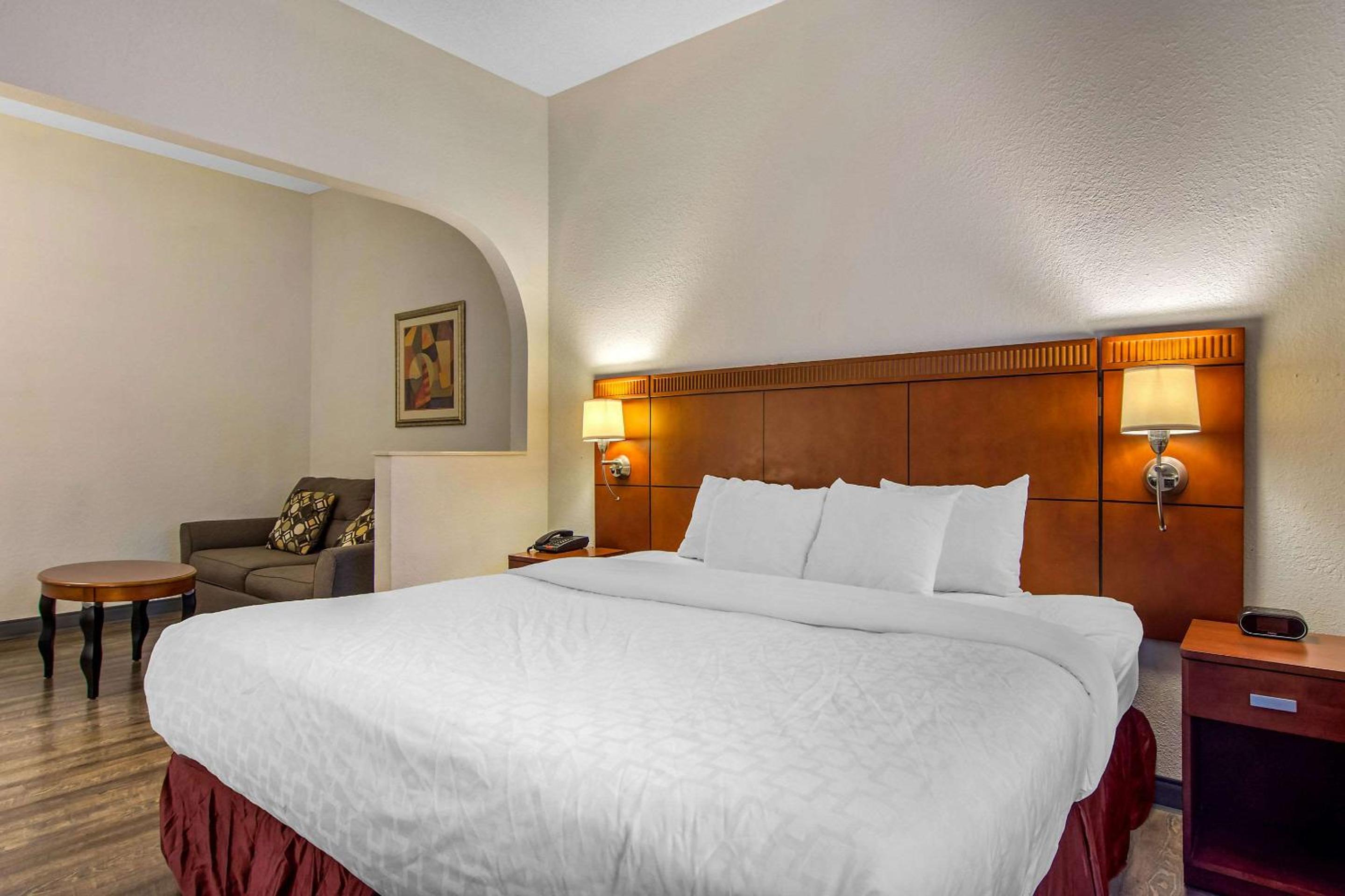 Spark by Hilton Duluth