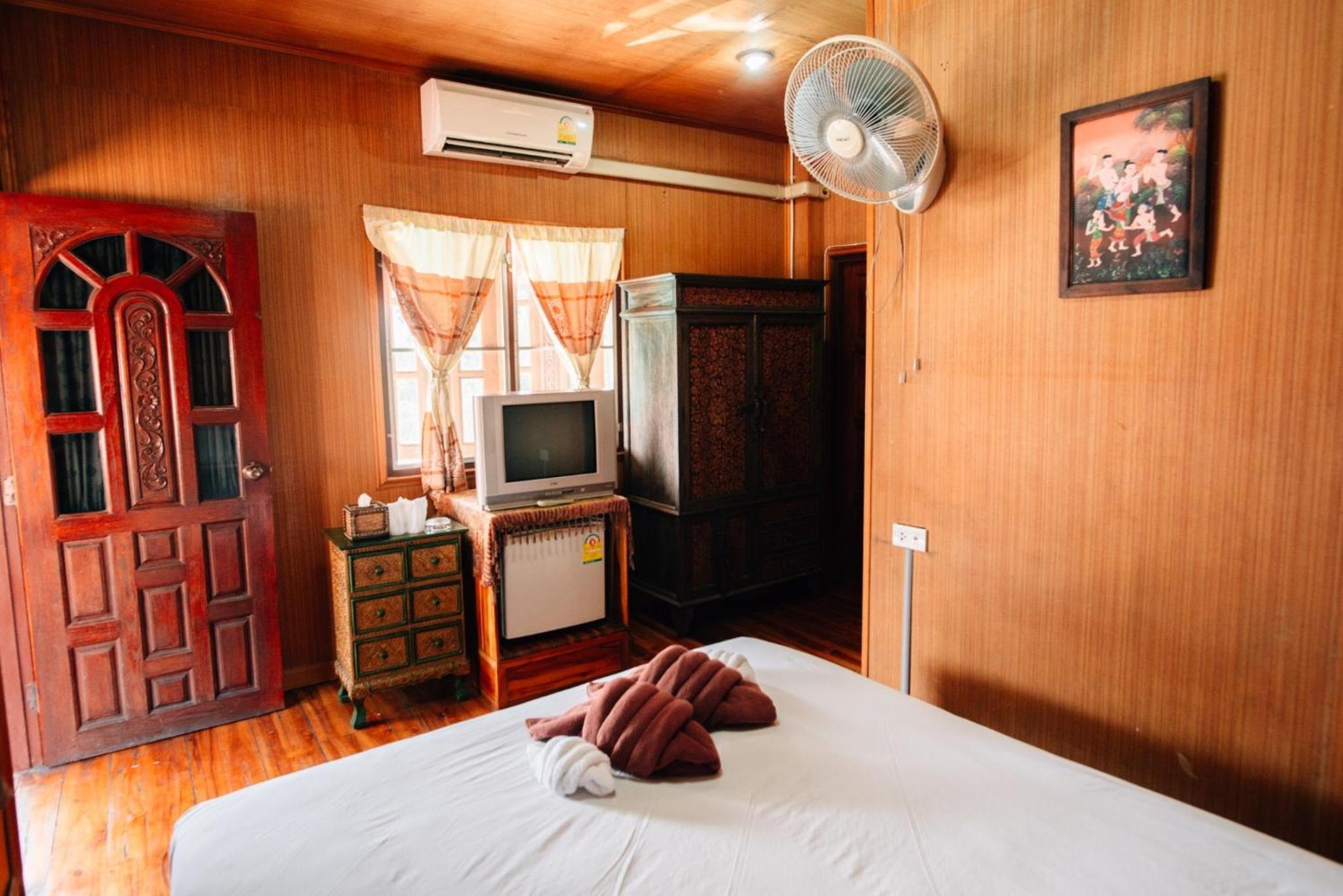 Noble Night Guesthouse