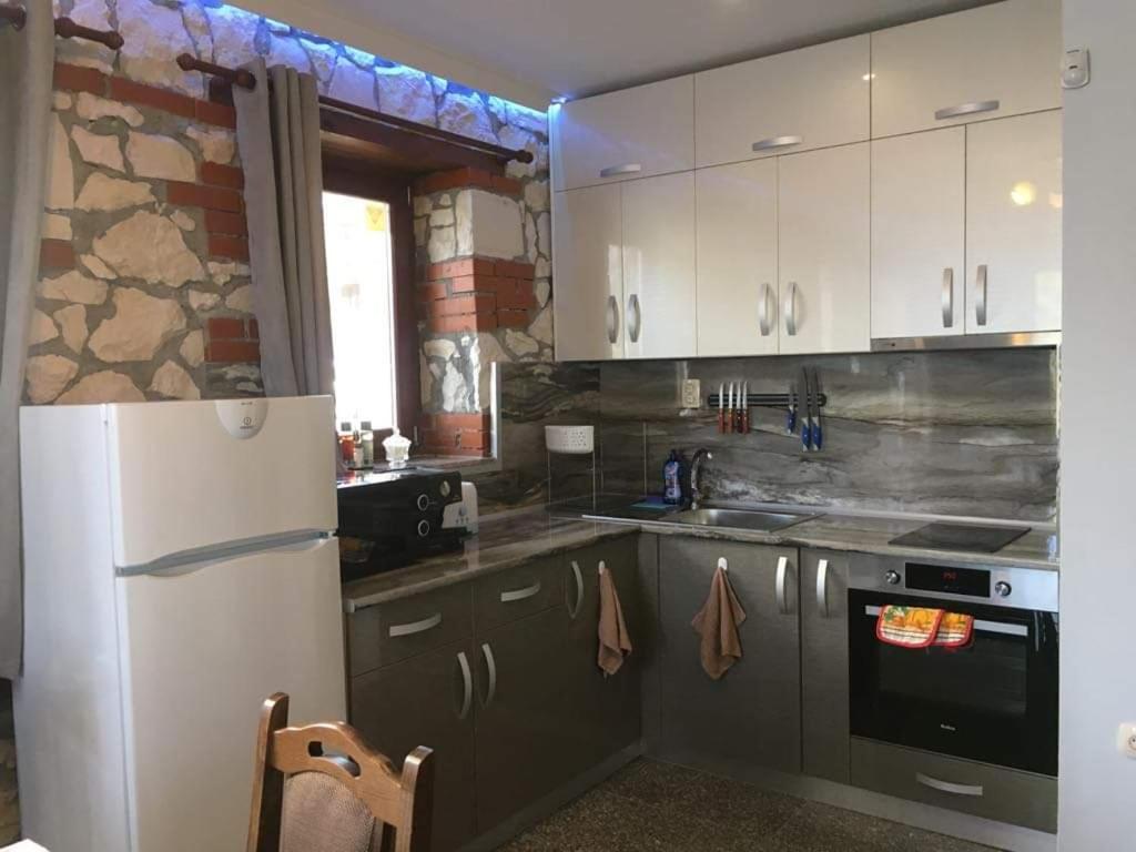 Ilievi Guest Houses