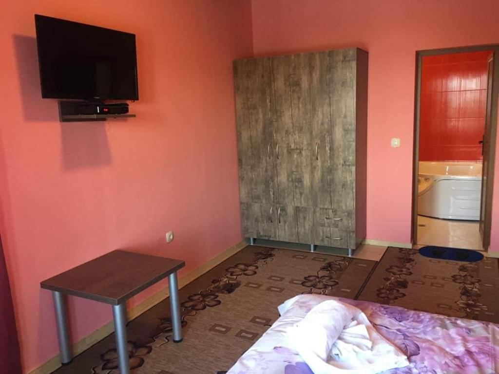 Ilievi Guest Houses