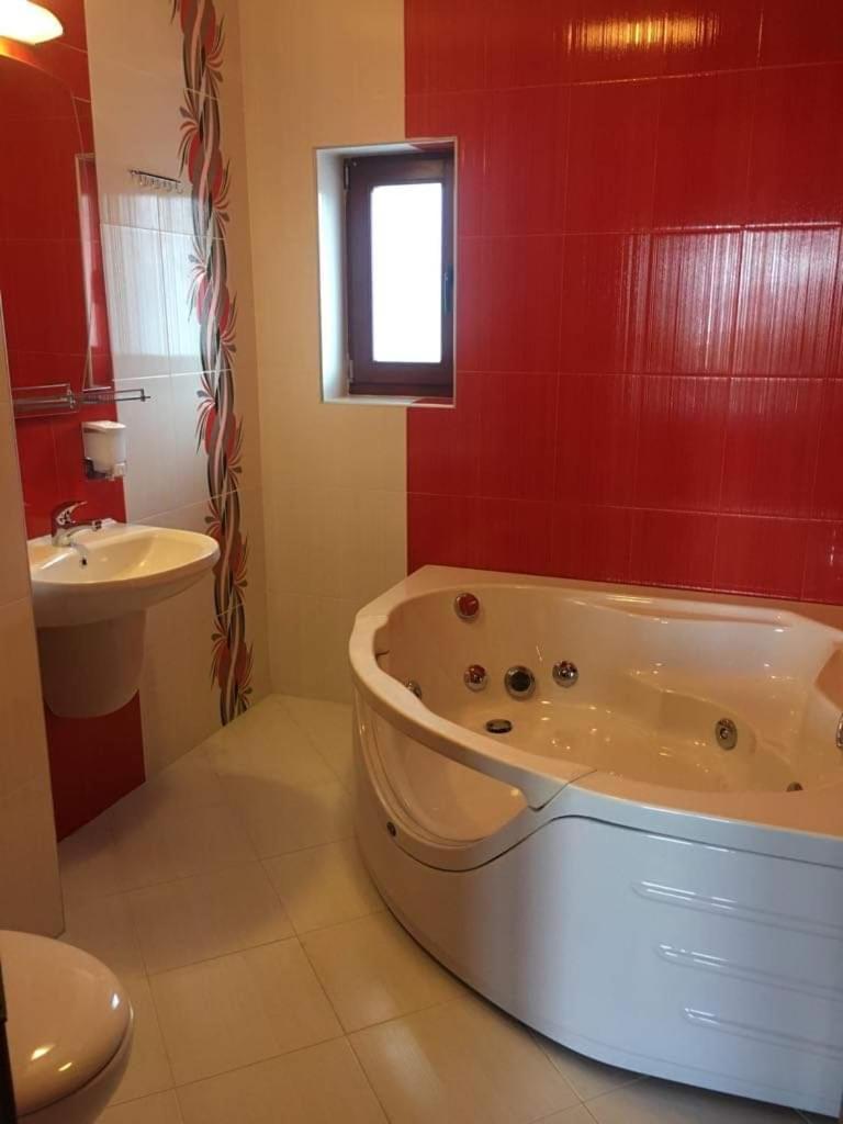 Ilievi Guest Houses