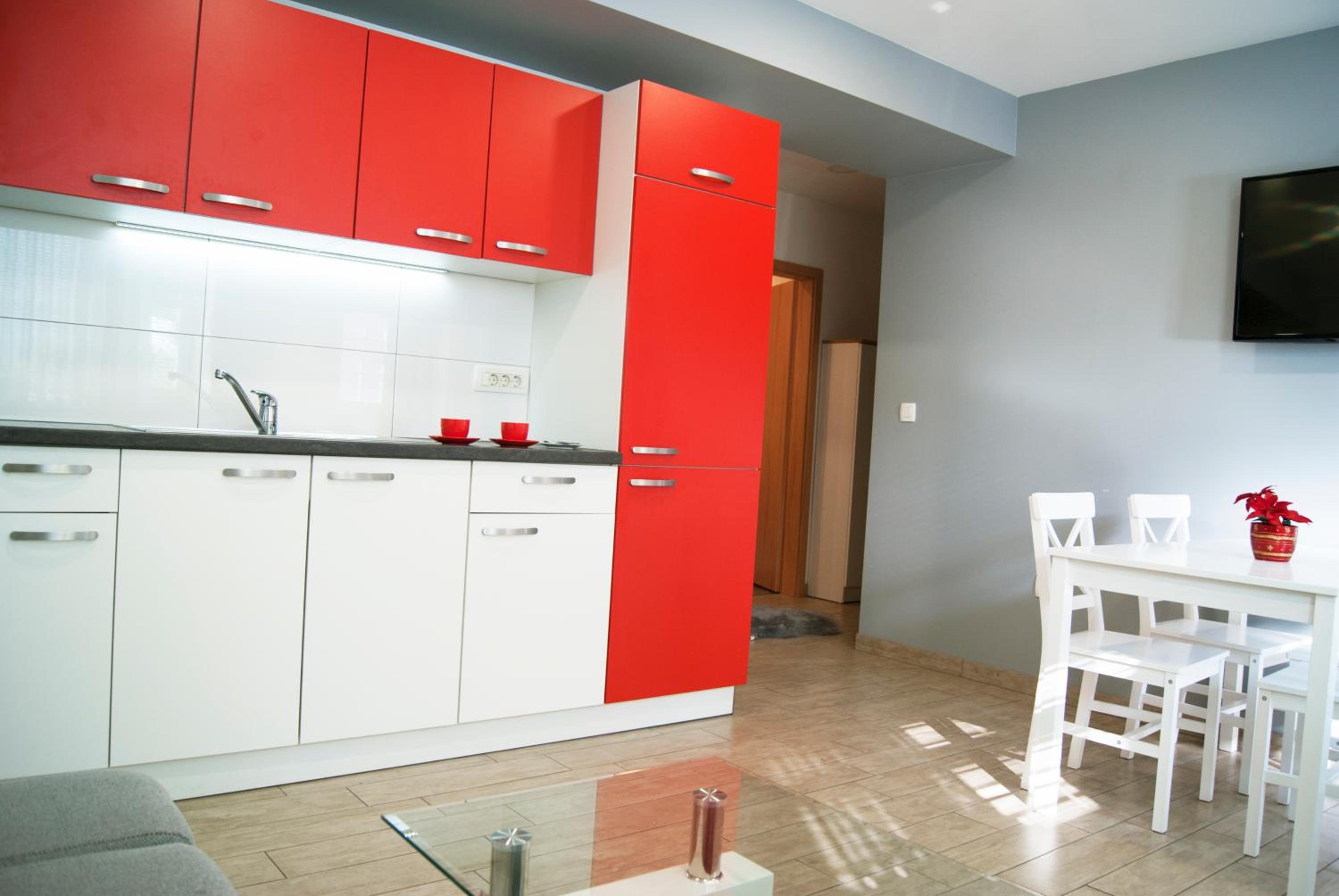Rooms & Apartments Kepic, AIRPORT accomodation