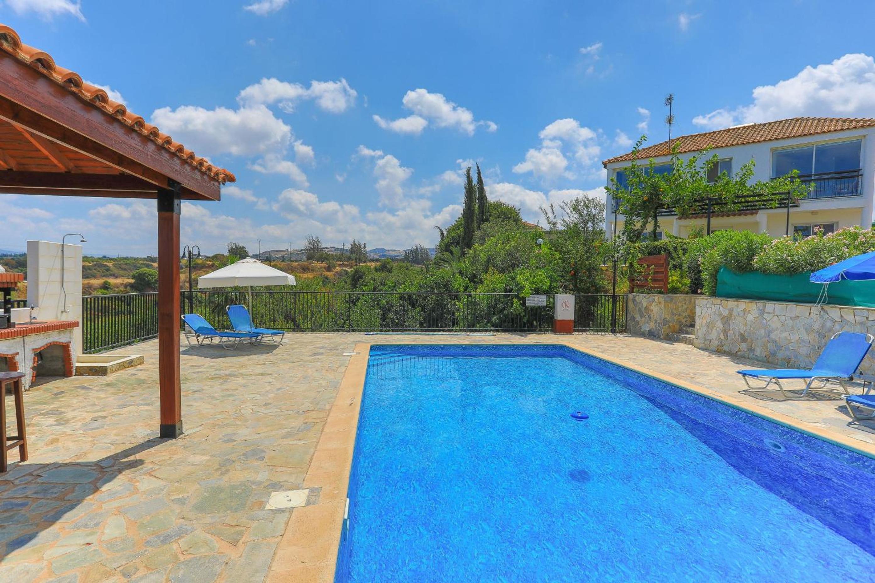 Villa Aphrodite Finiki view 4