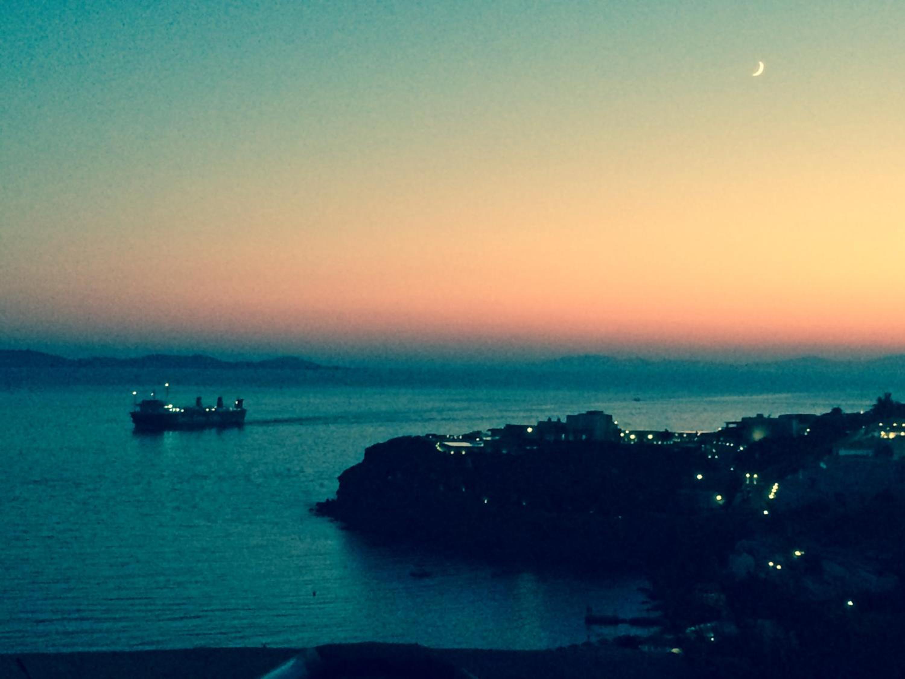 Mykonos Beachfront House with Sunset & Delos View photo 2