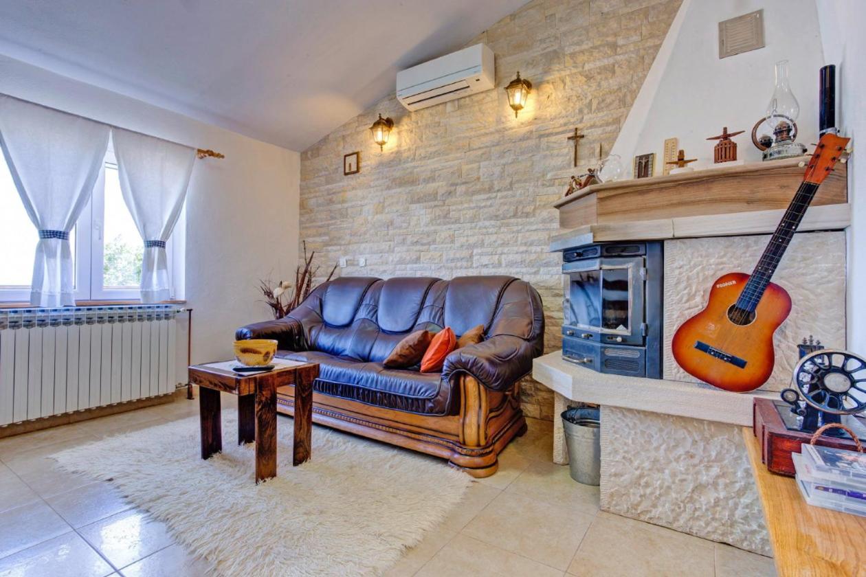Maslina in Popovići (Haus für 5-7 Personen) view 2