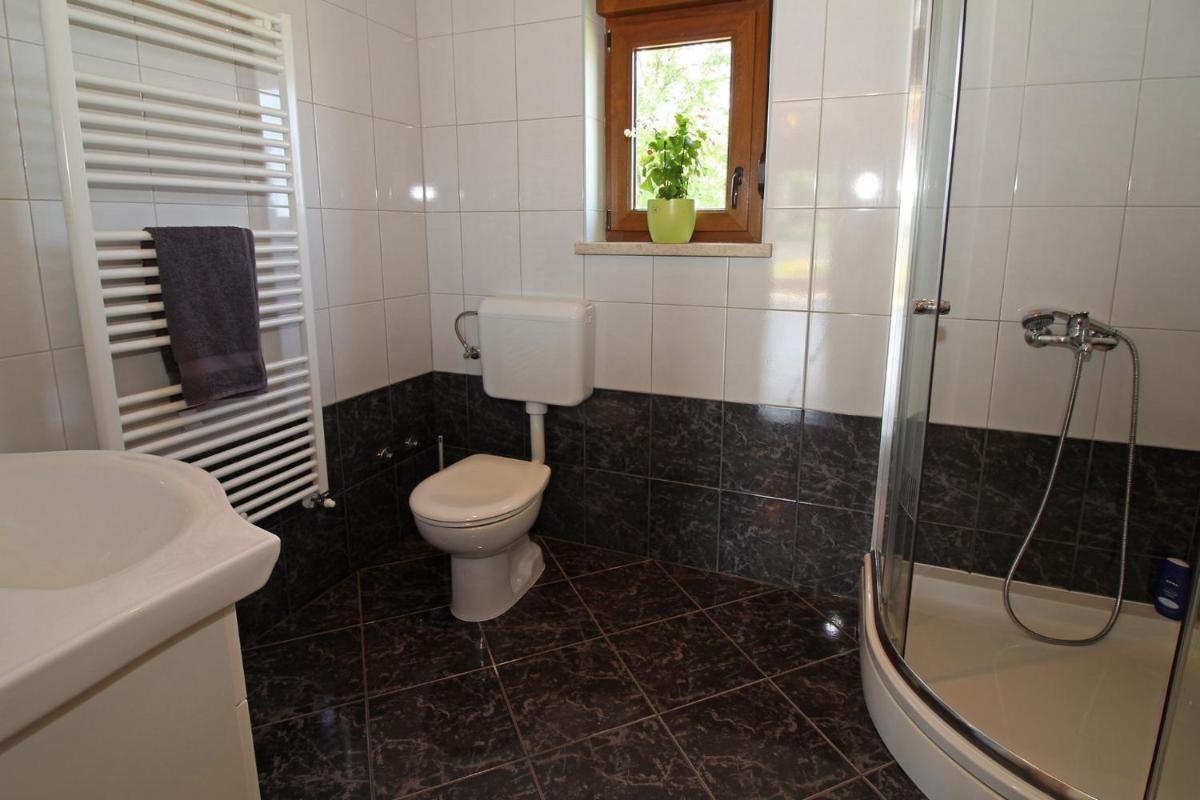 Mirjana in Kmeti (Haus für 4-5 Personen)