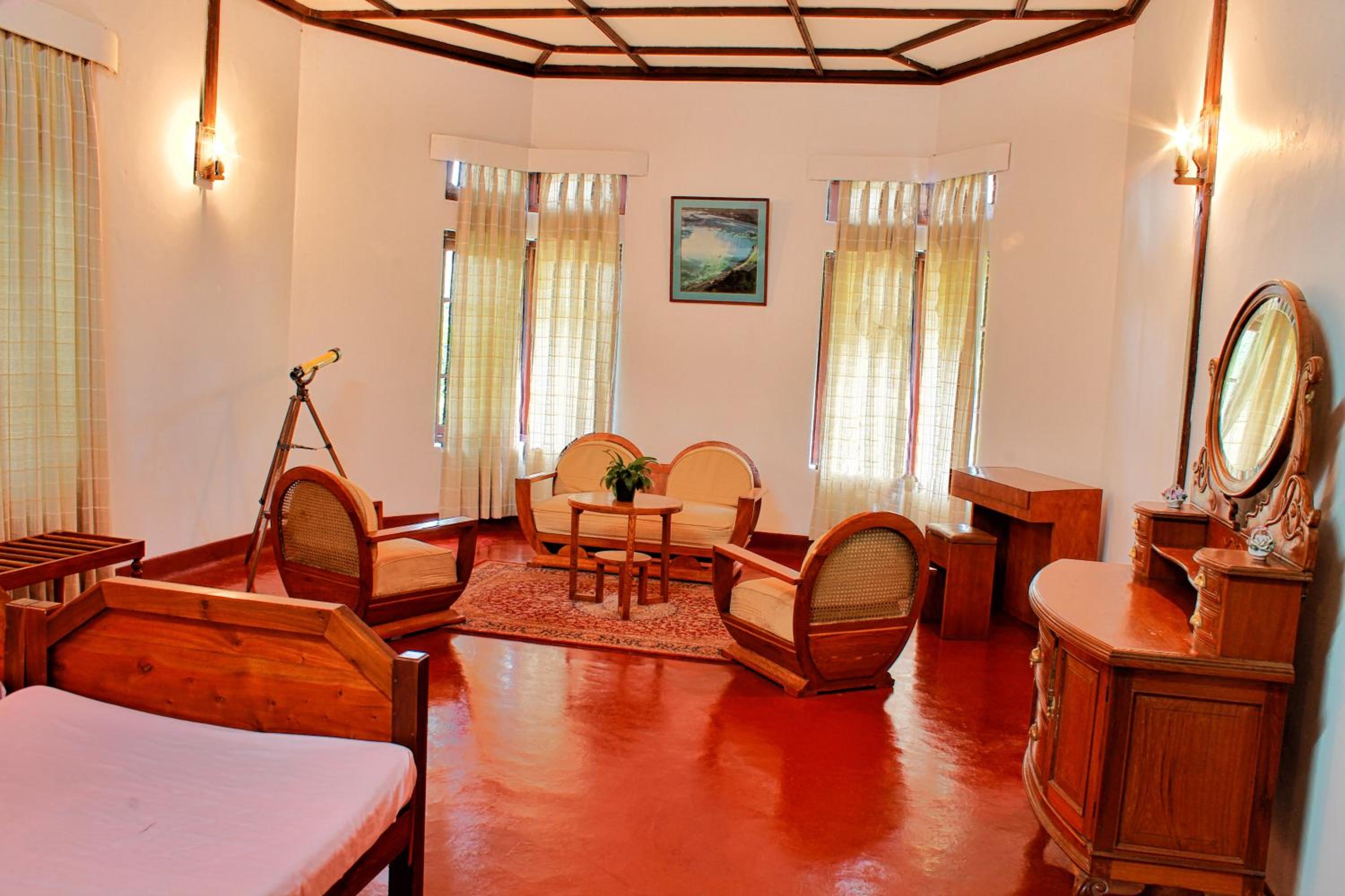 Ancoombra Tea Estate Bungalow