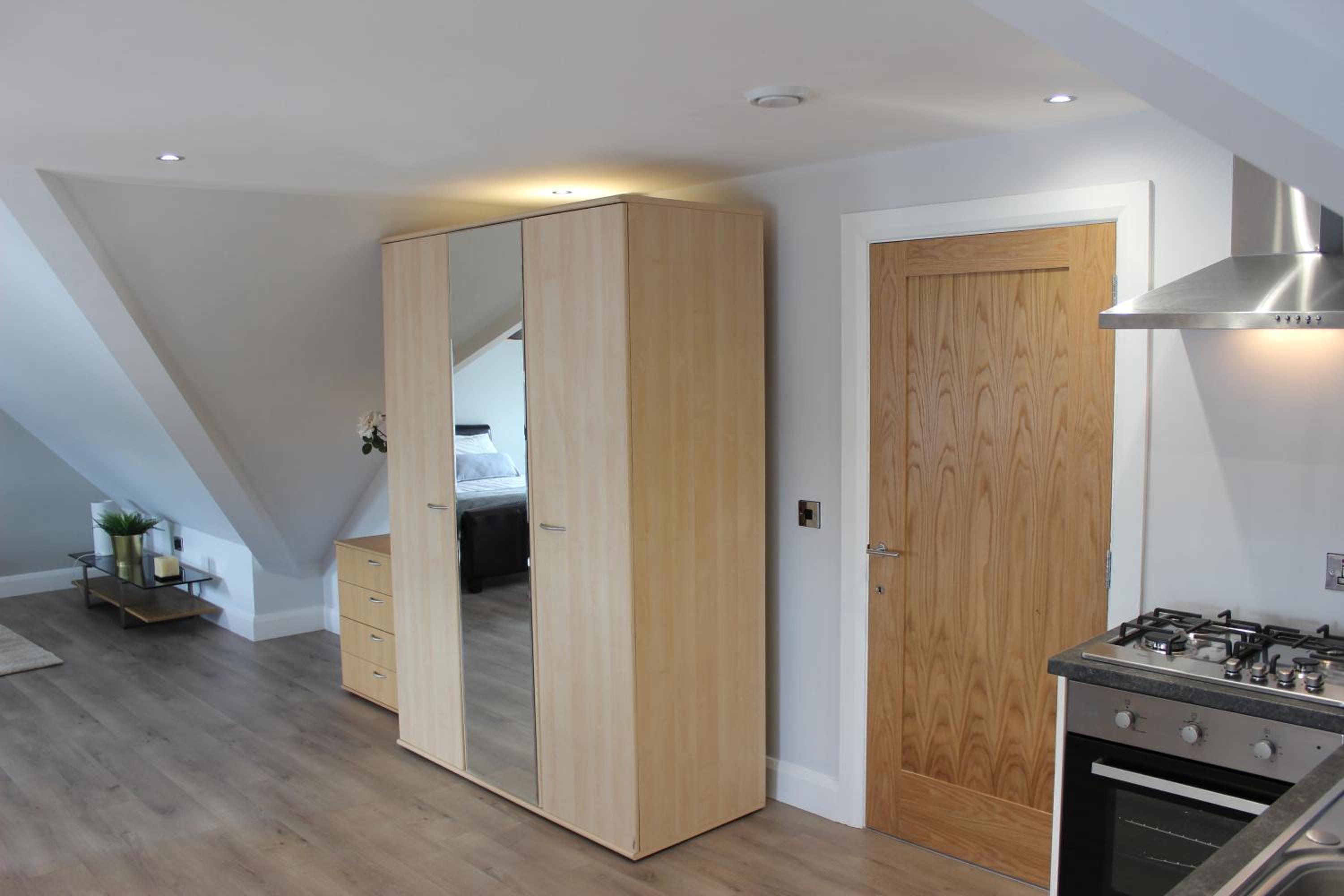 Hotel Lakeside Studio 2 Loft Apartment - Image 1