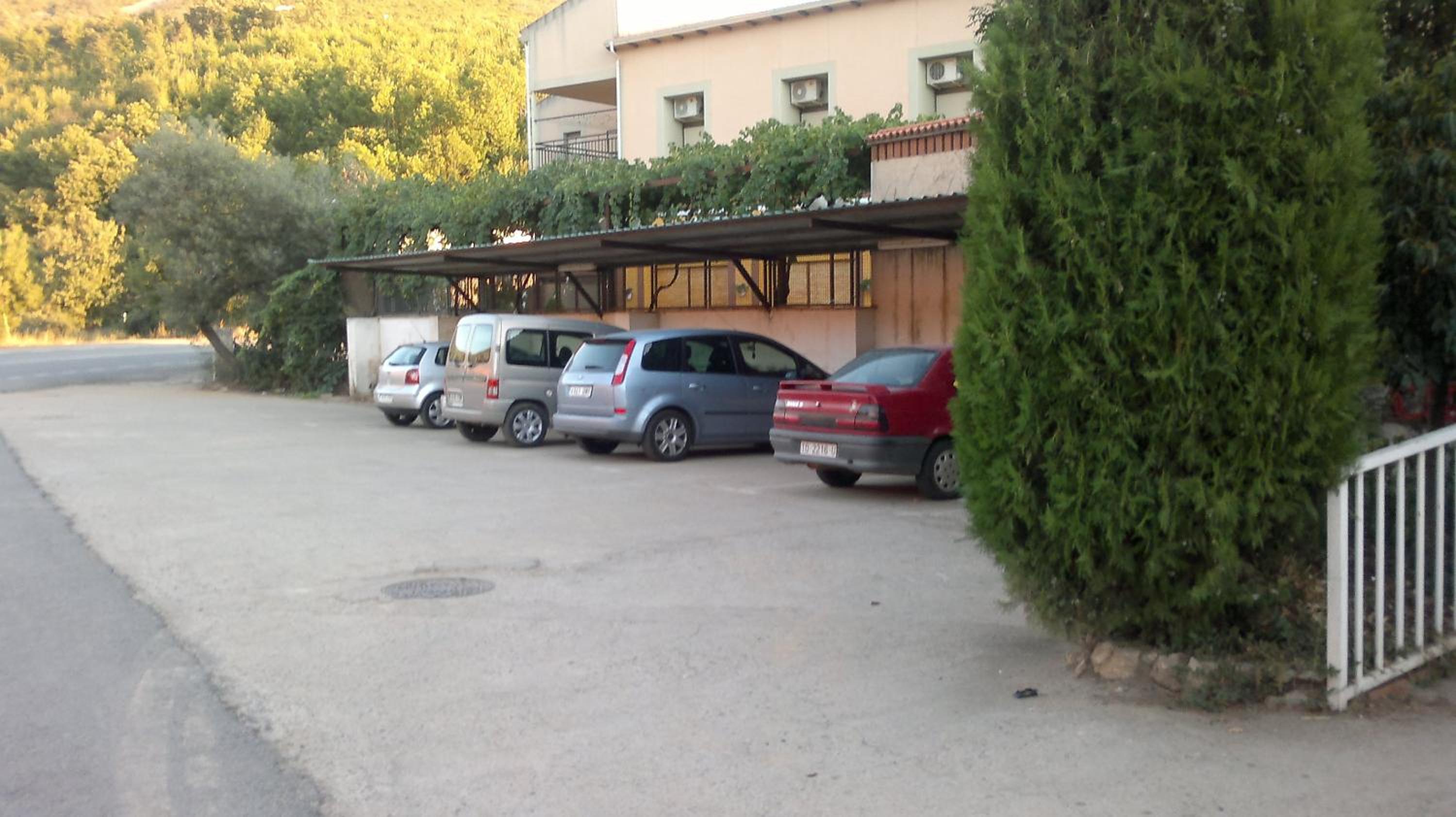 Photo 32