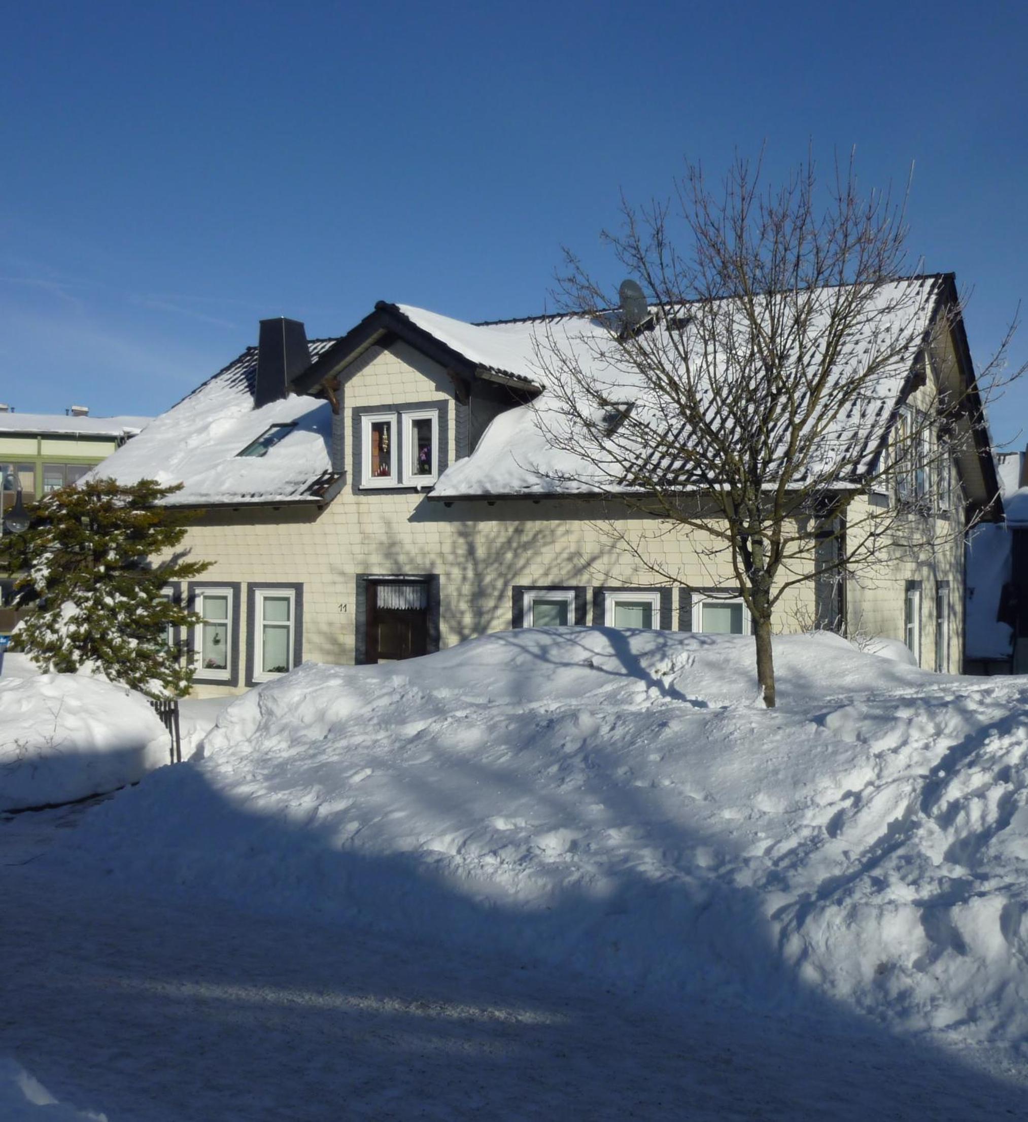 Photo 33