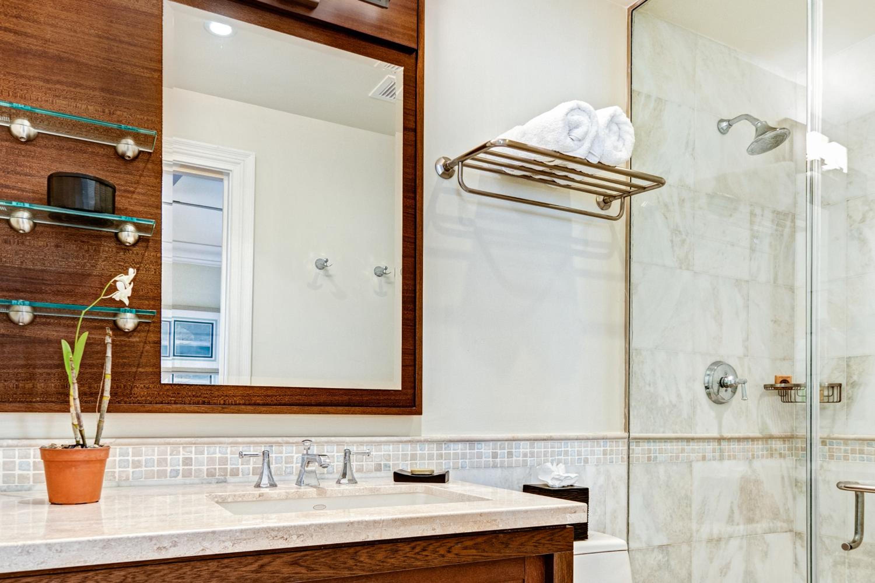 The Landings Resort and Spa - All Suites - Photo 14