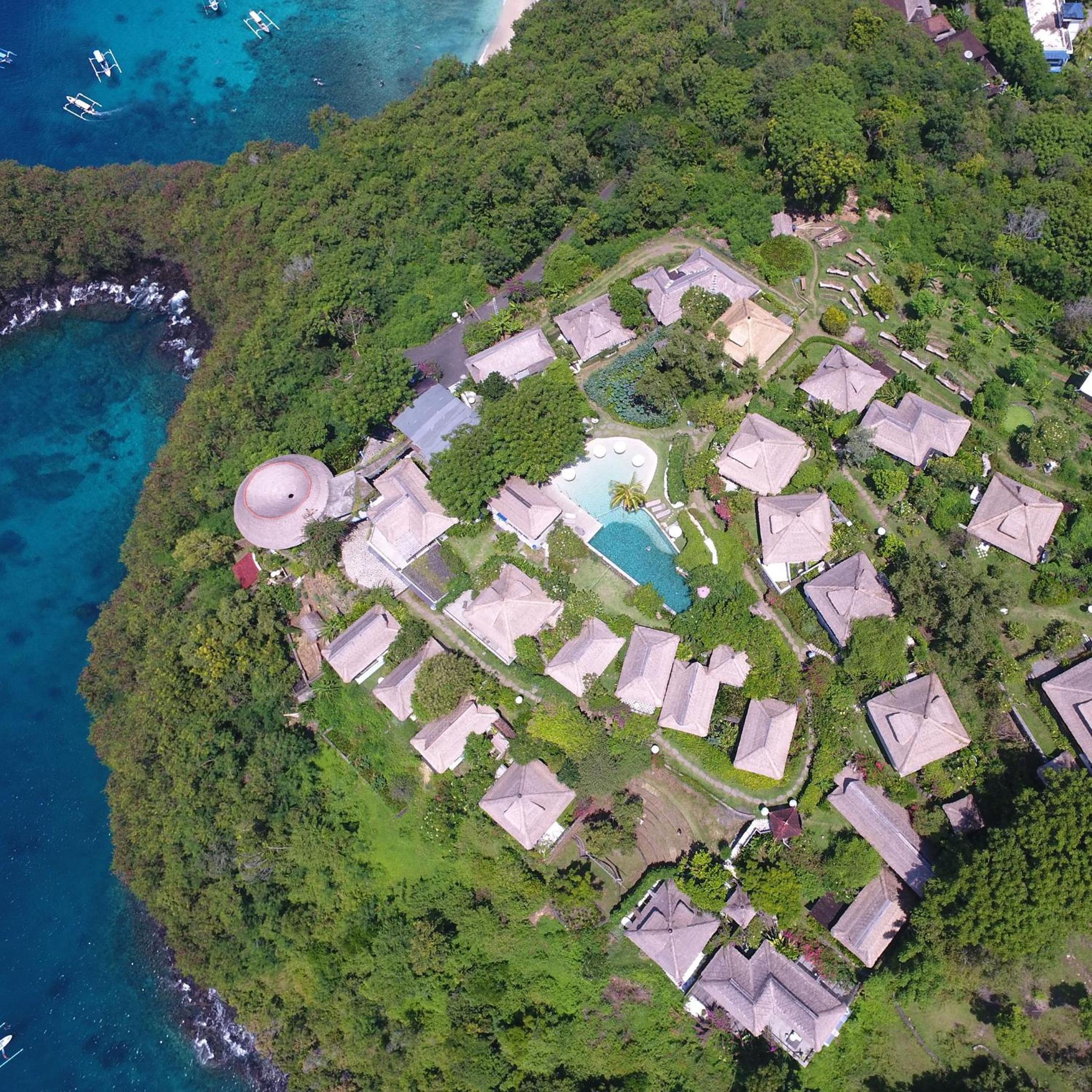 Bloo Lagoon Eco Village