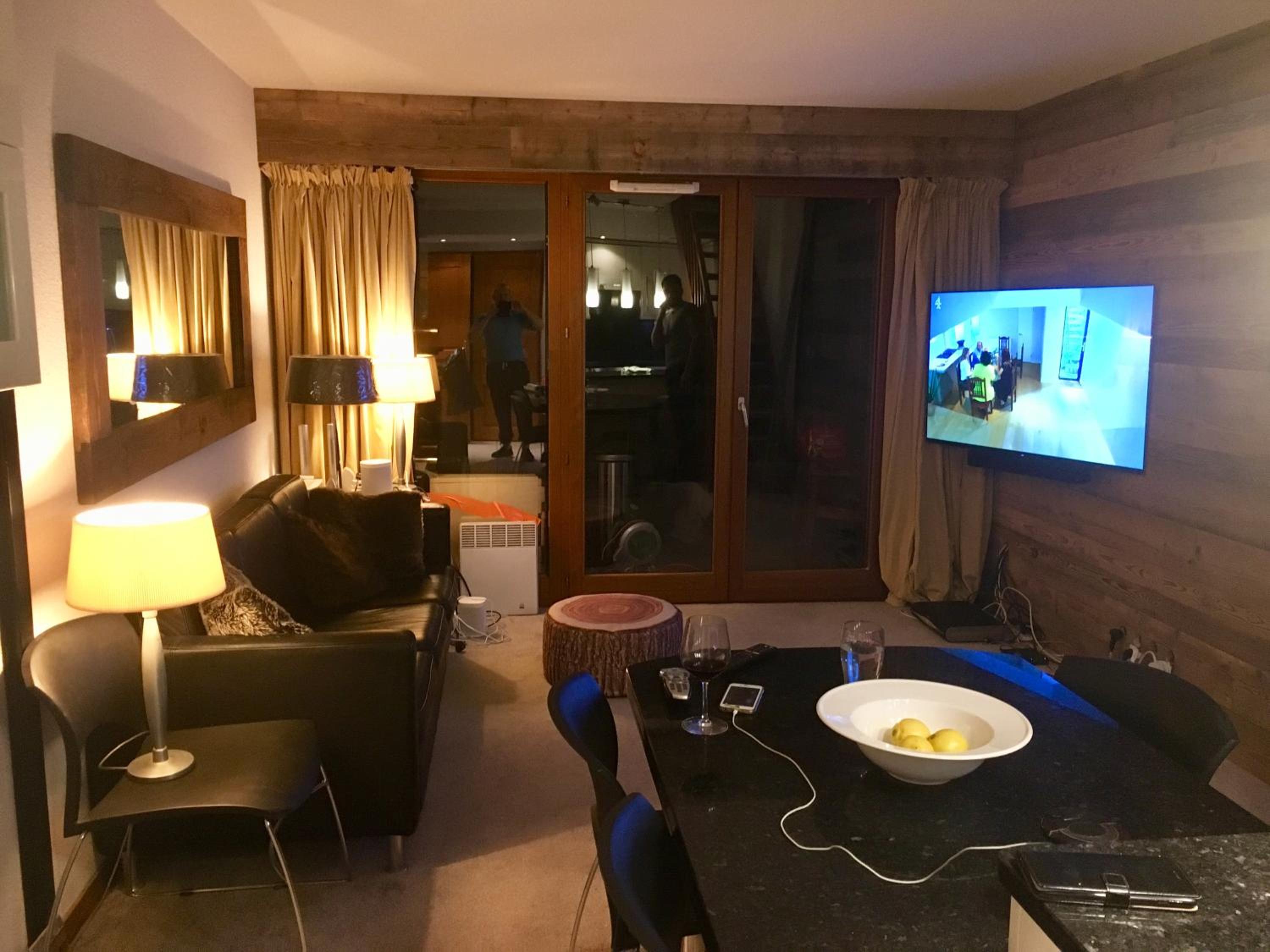 Les Ecureuils Squirrel Lodge view 5