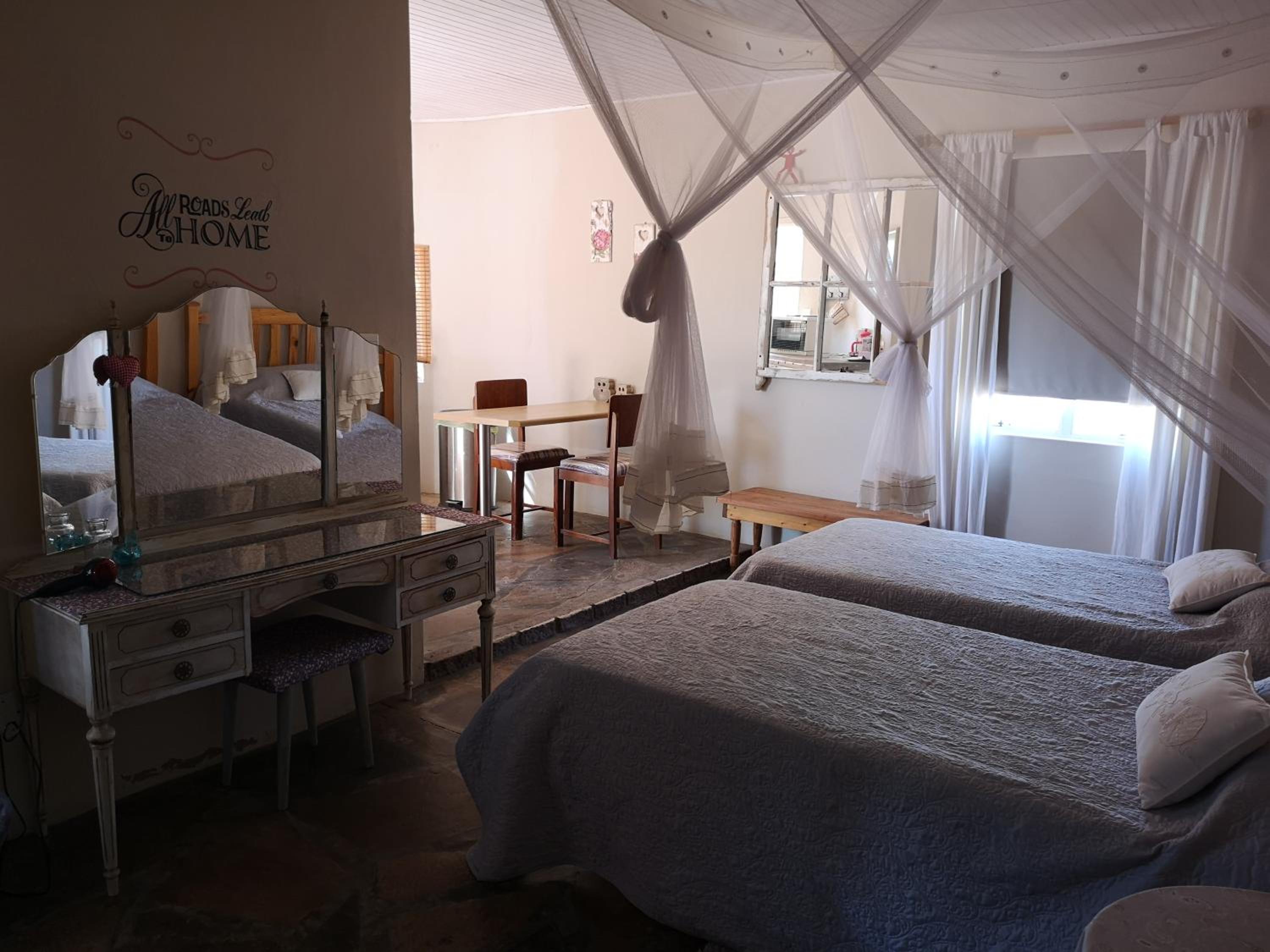 Terra Rouge Guestfarm & Sonstraal Farmhouse view 3